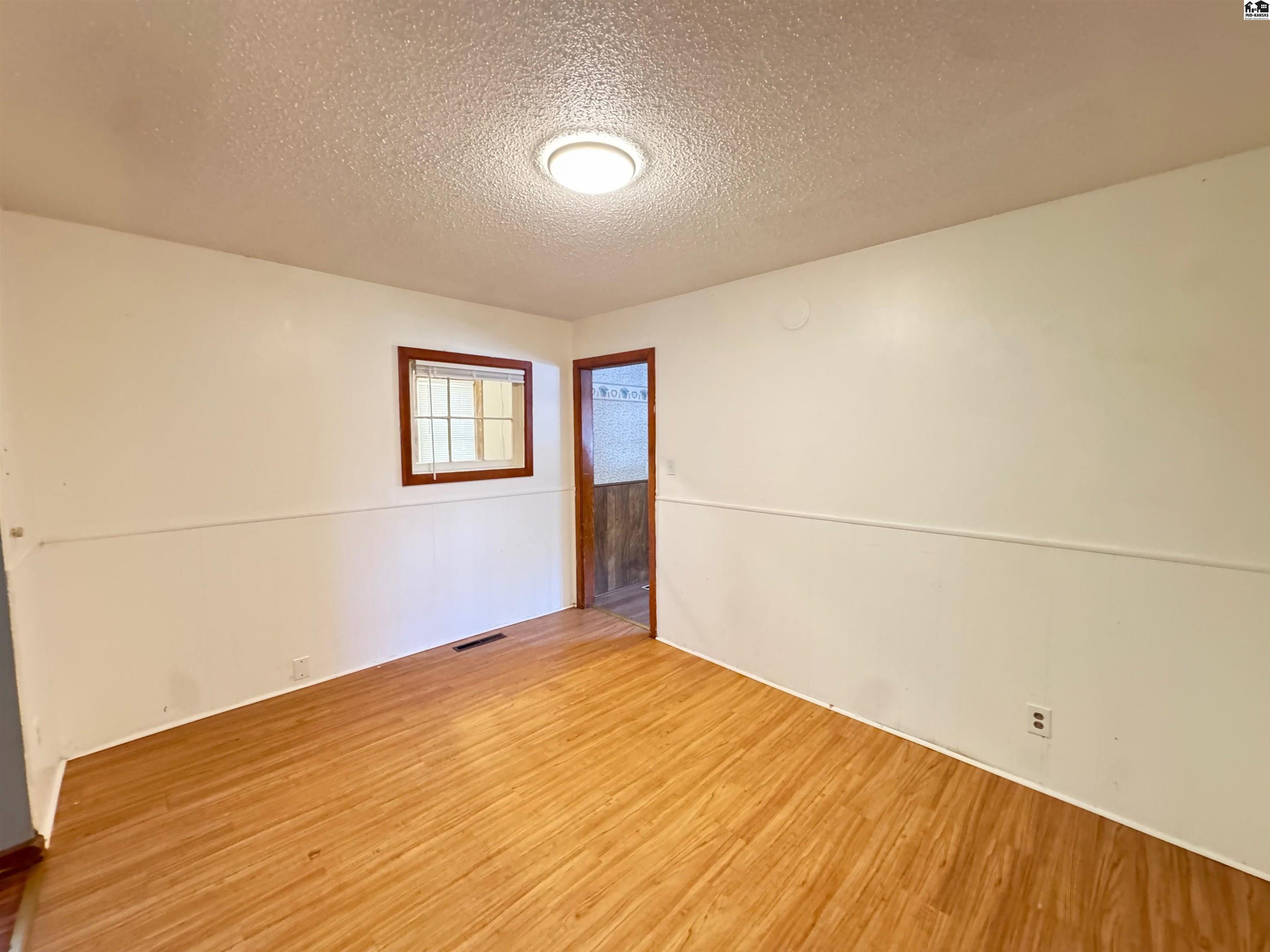 616 E Avenue C Hutchinson KS 67501
