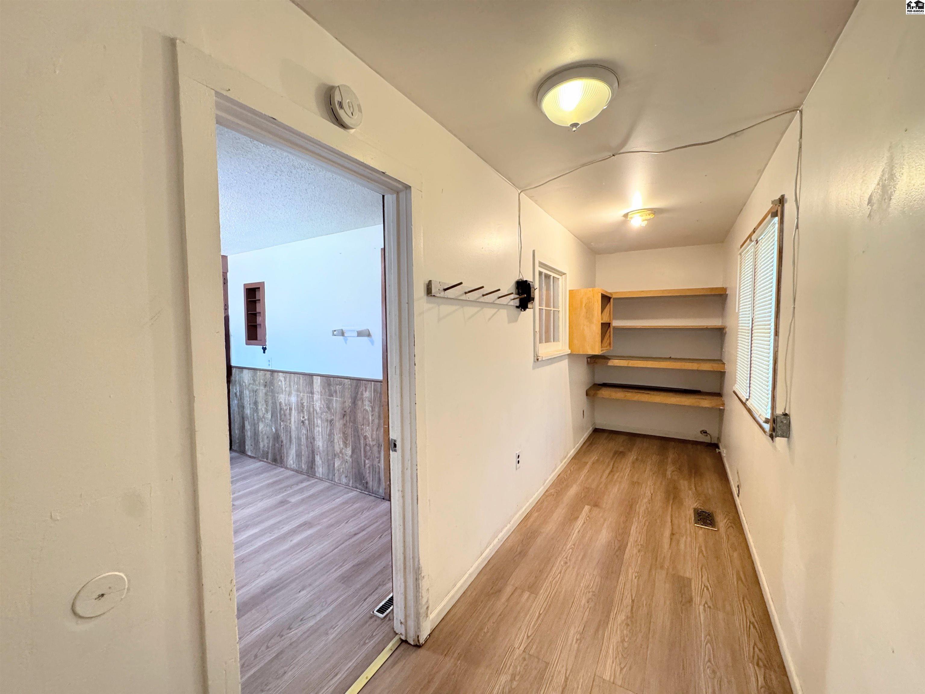 616 E Avenue C Hutchinson KS 67501