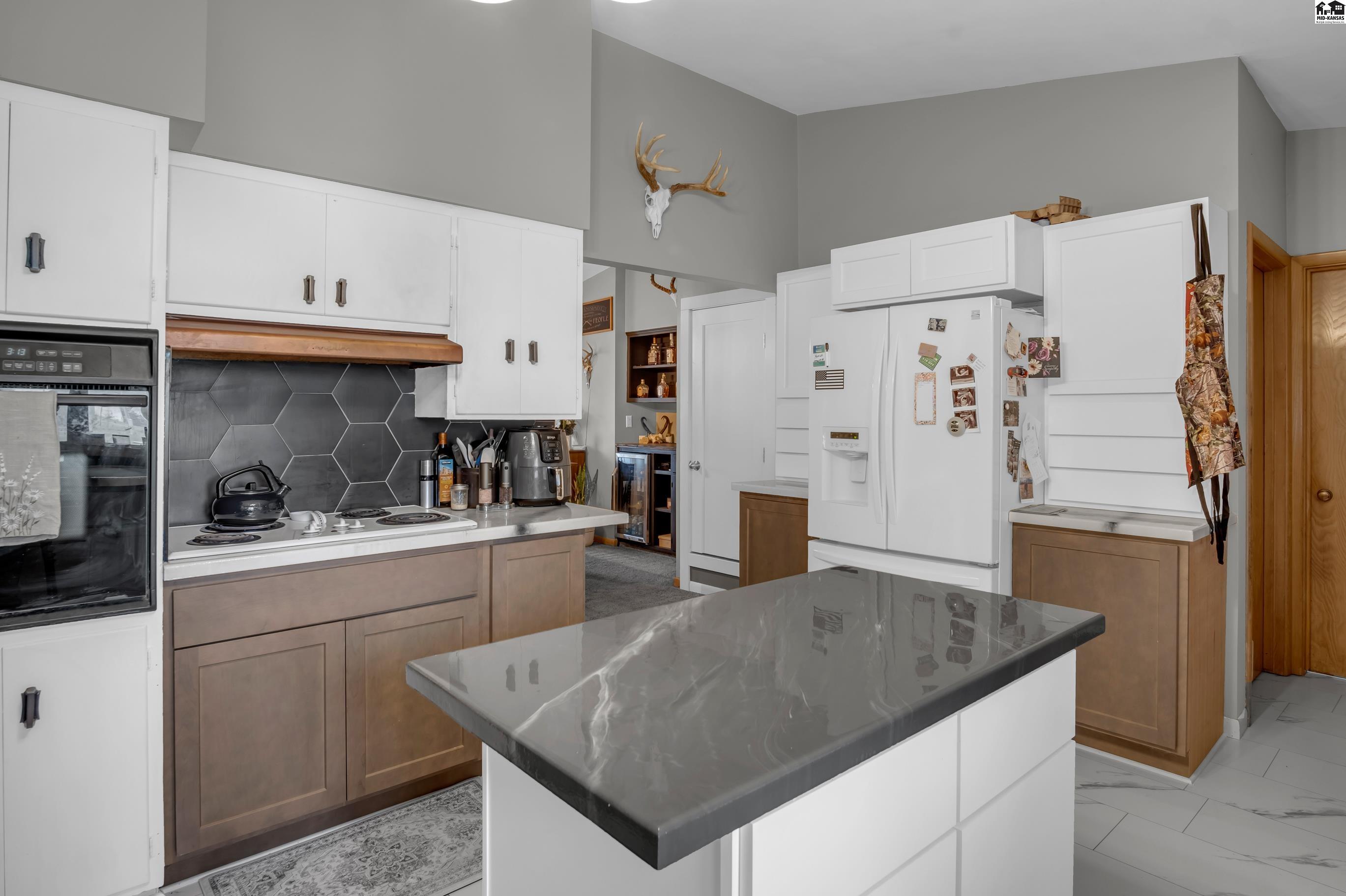 701 W Main Street Arlington KS 67514