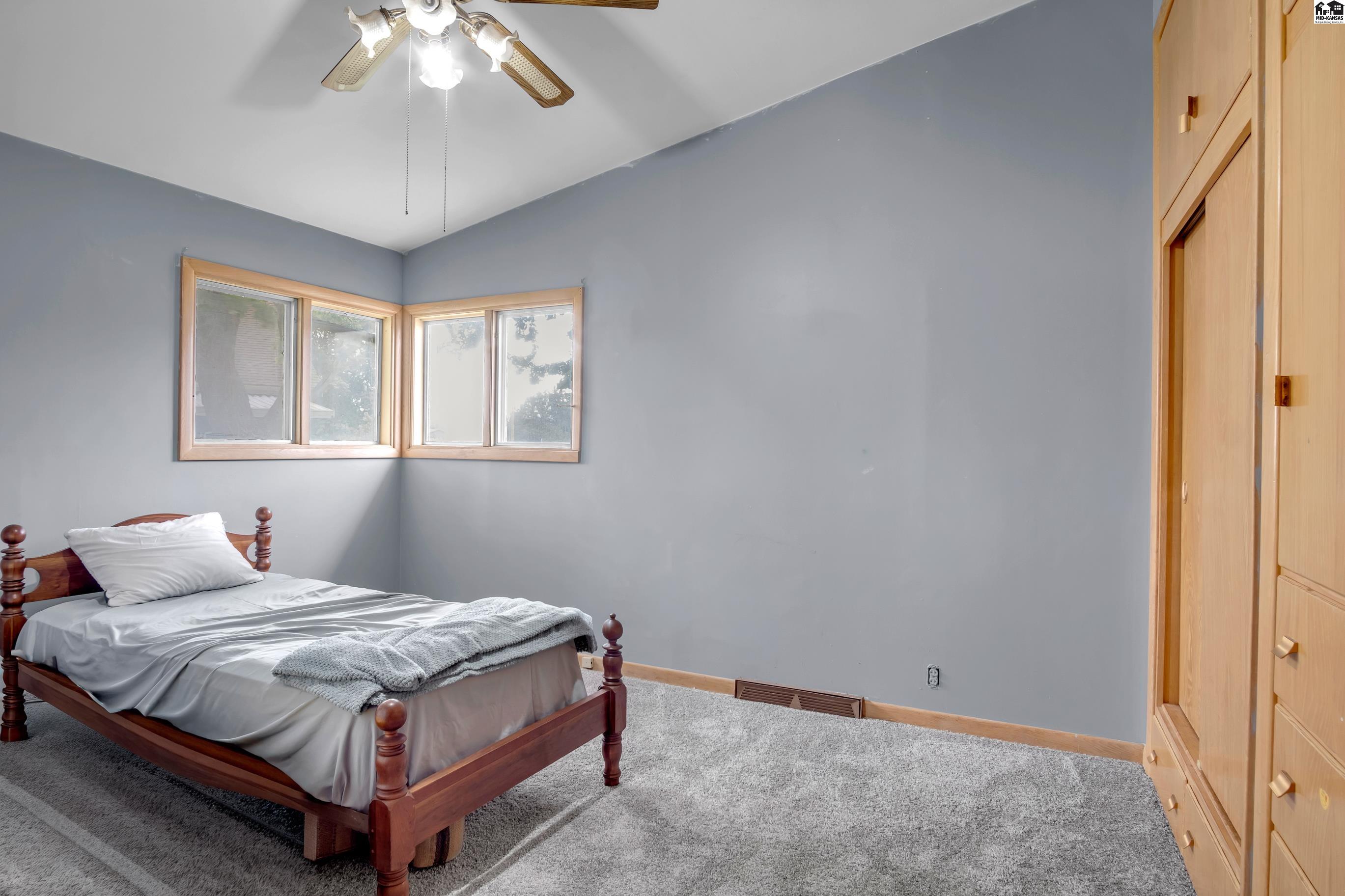 701 W Main Street Arlington KS 67514