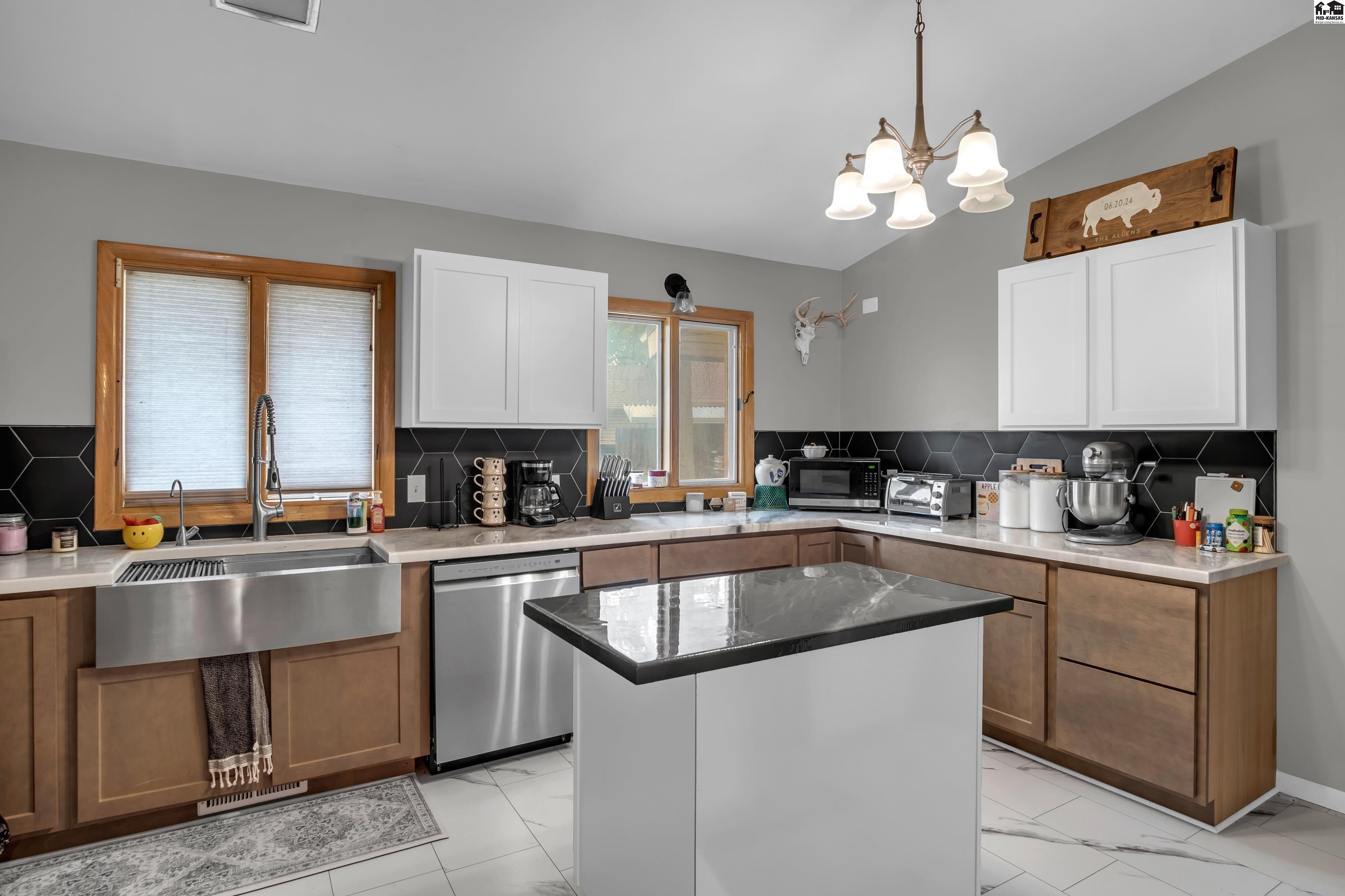 701 W Main Street Arlington KS 67514