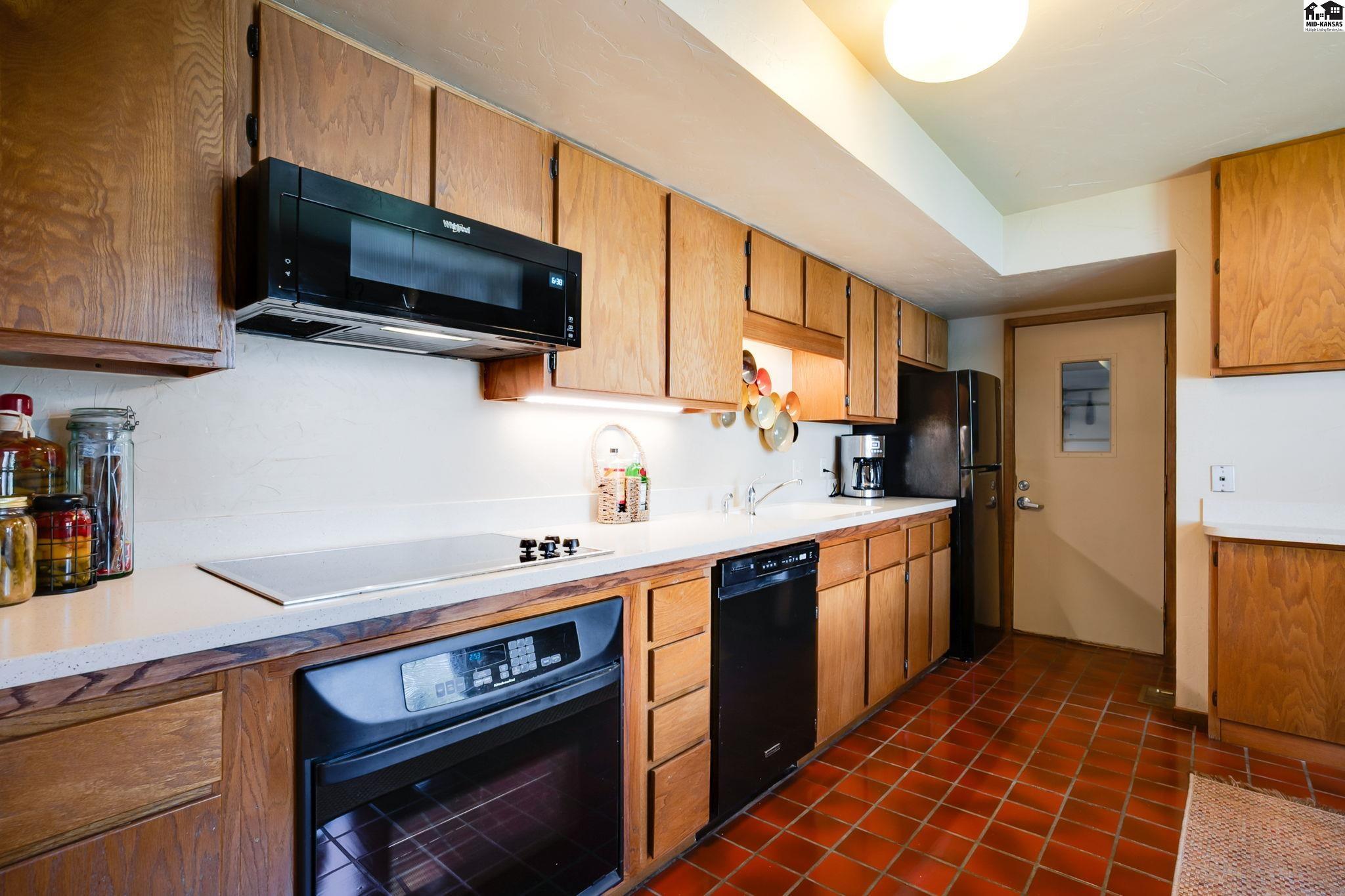 910 N Walnut Street Hutchinson KS 67501