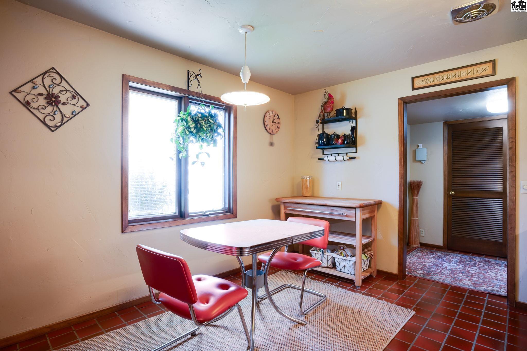 910 N Walnut Street Hutchinson KS 67501