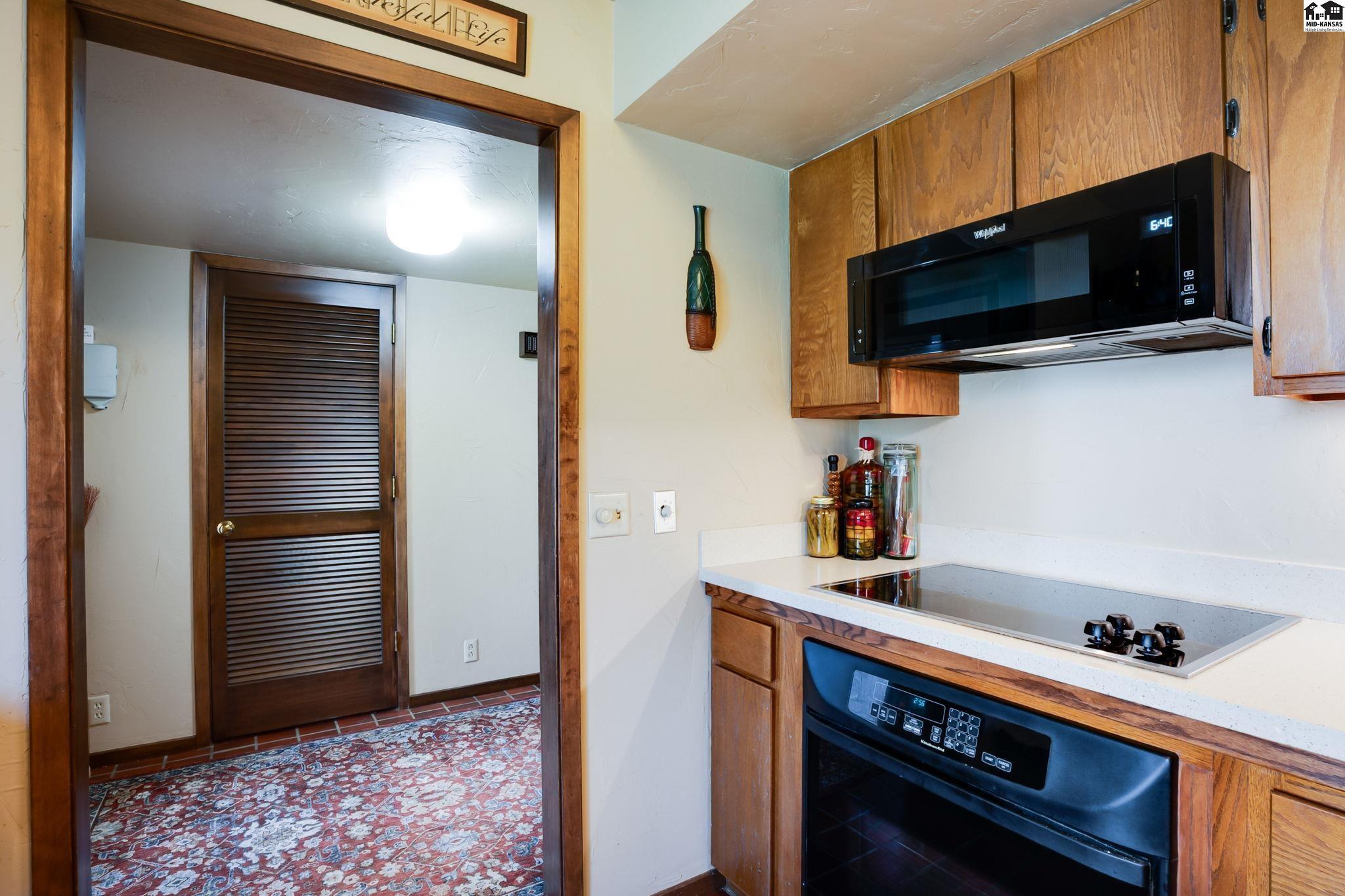 910 N Walnut Street Hutchinson KS 67501