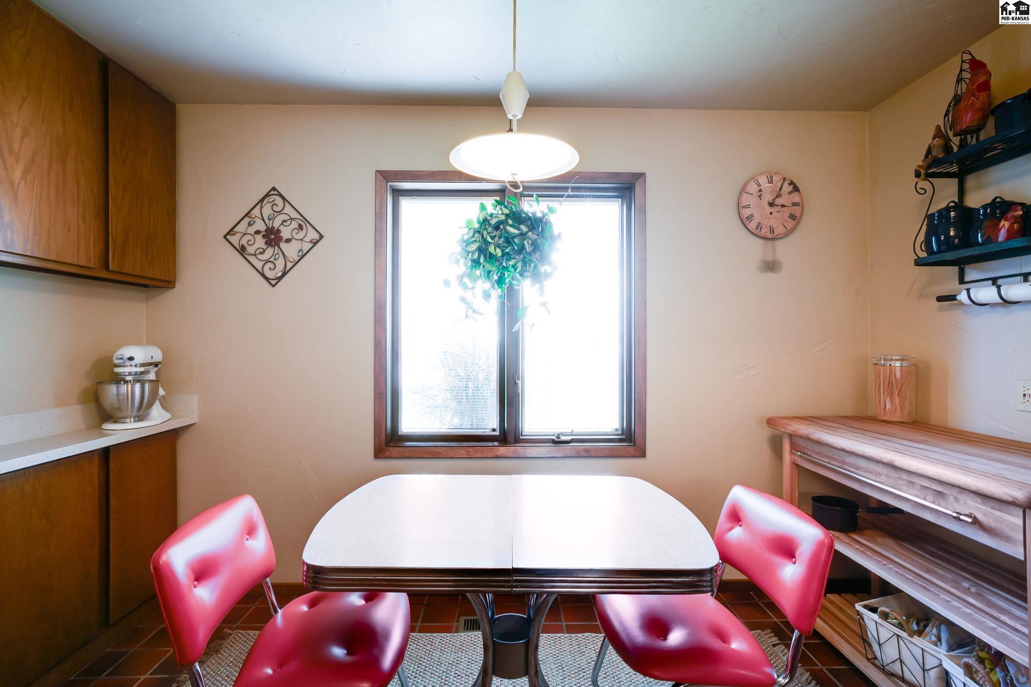 910 N Walnut Street Hutchinson KS 67501