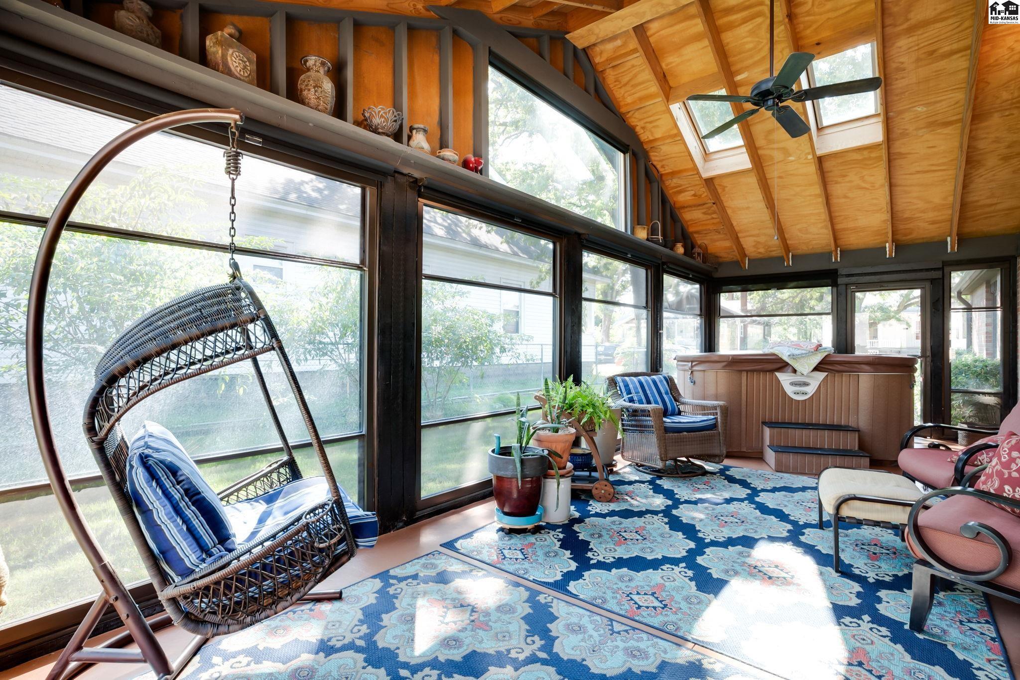 910 N Walnut Street Hutchinson KS 67501