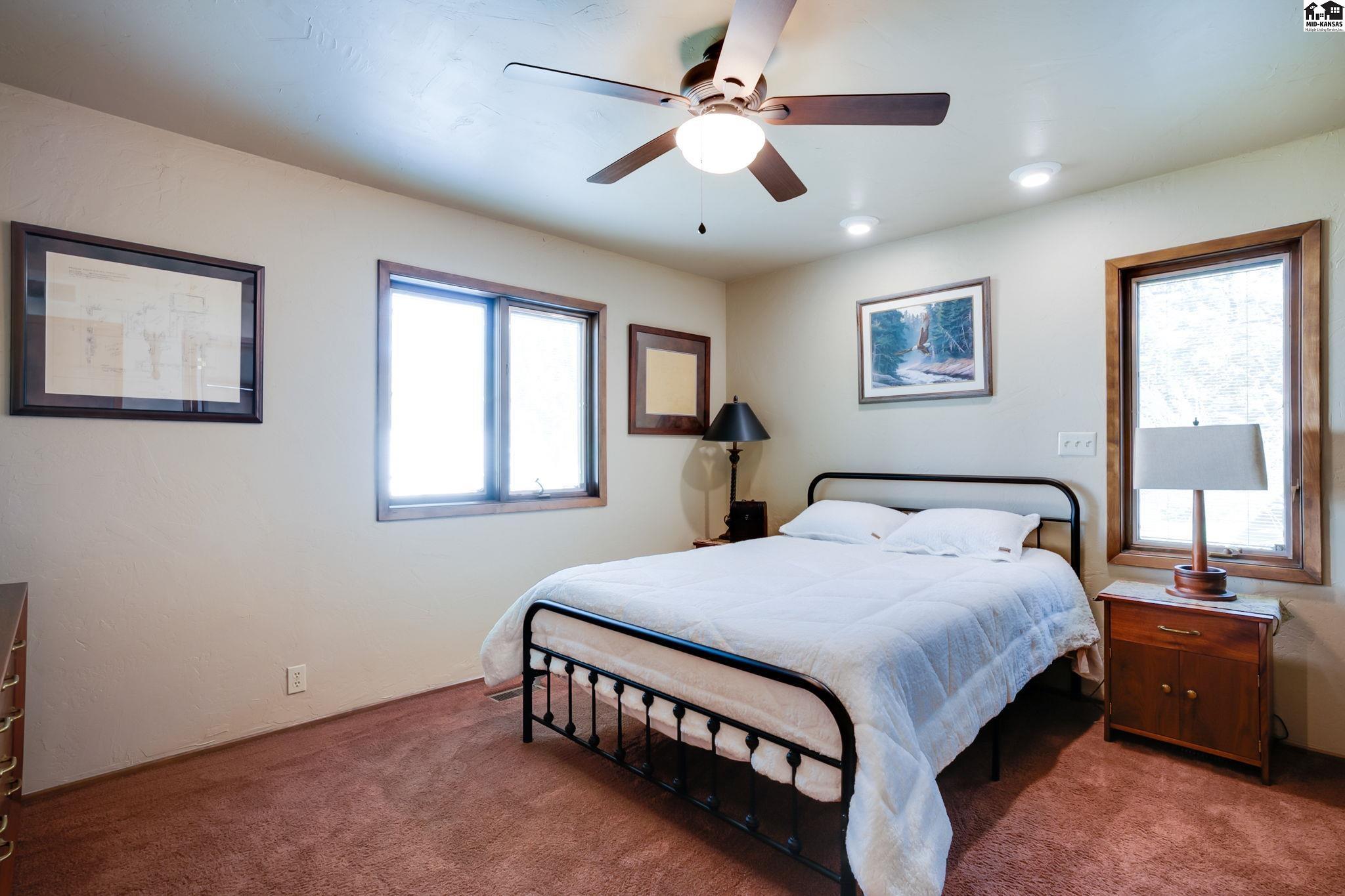 910 N Walnut Street Hutchinson KS 67501