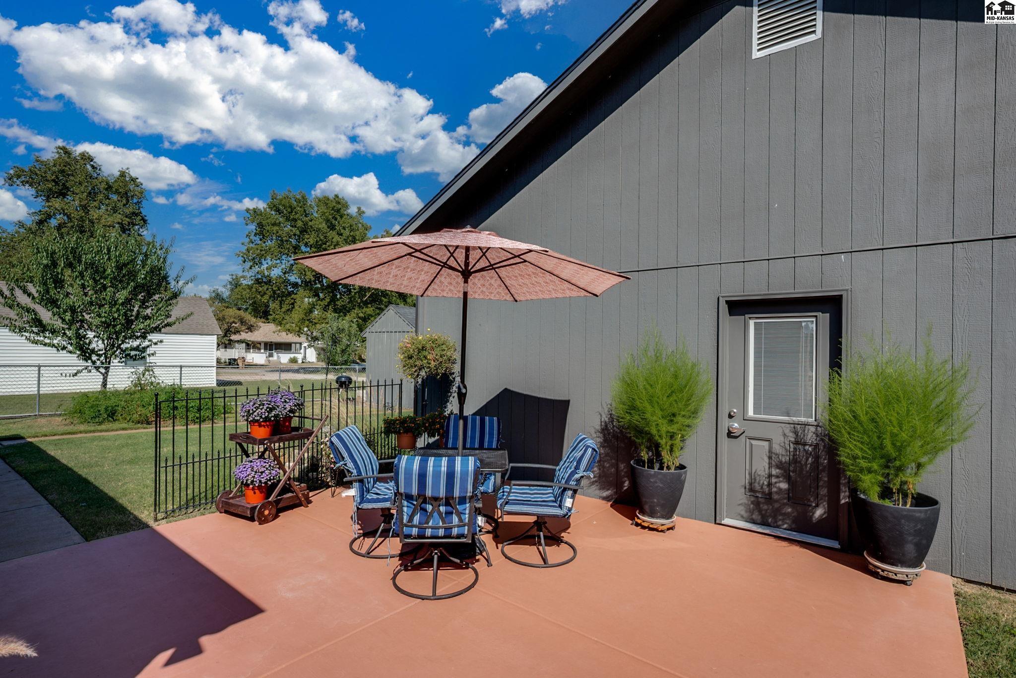 910 N Walnut Street Hutchinson KS 67501