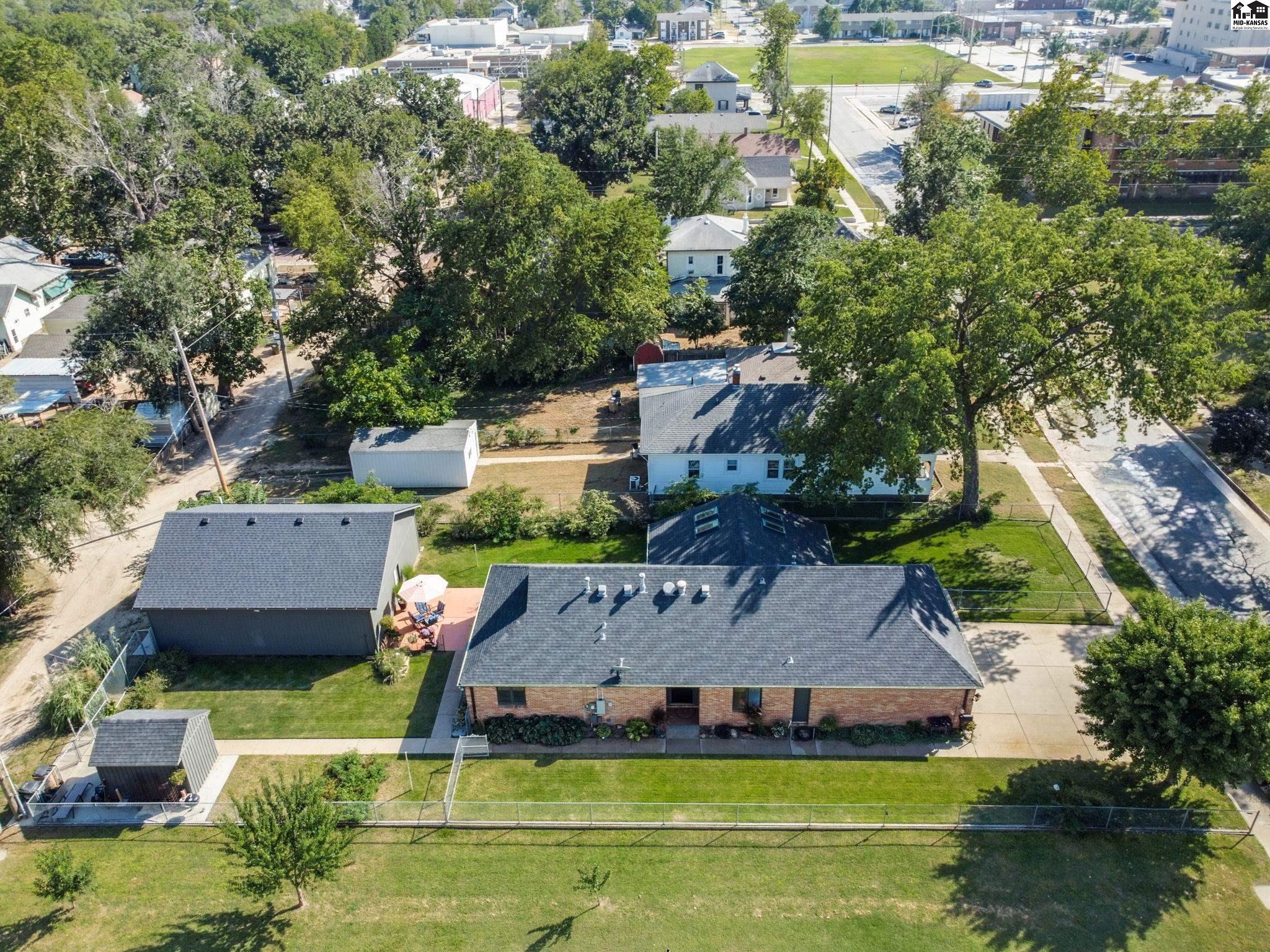 910 N Walnut Street Hutchinson KS 67501