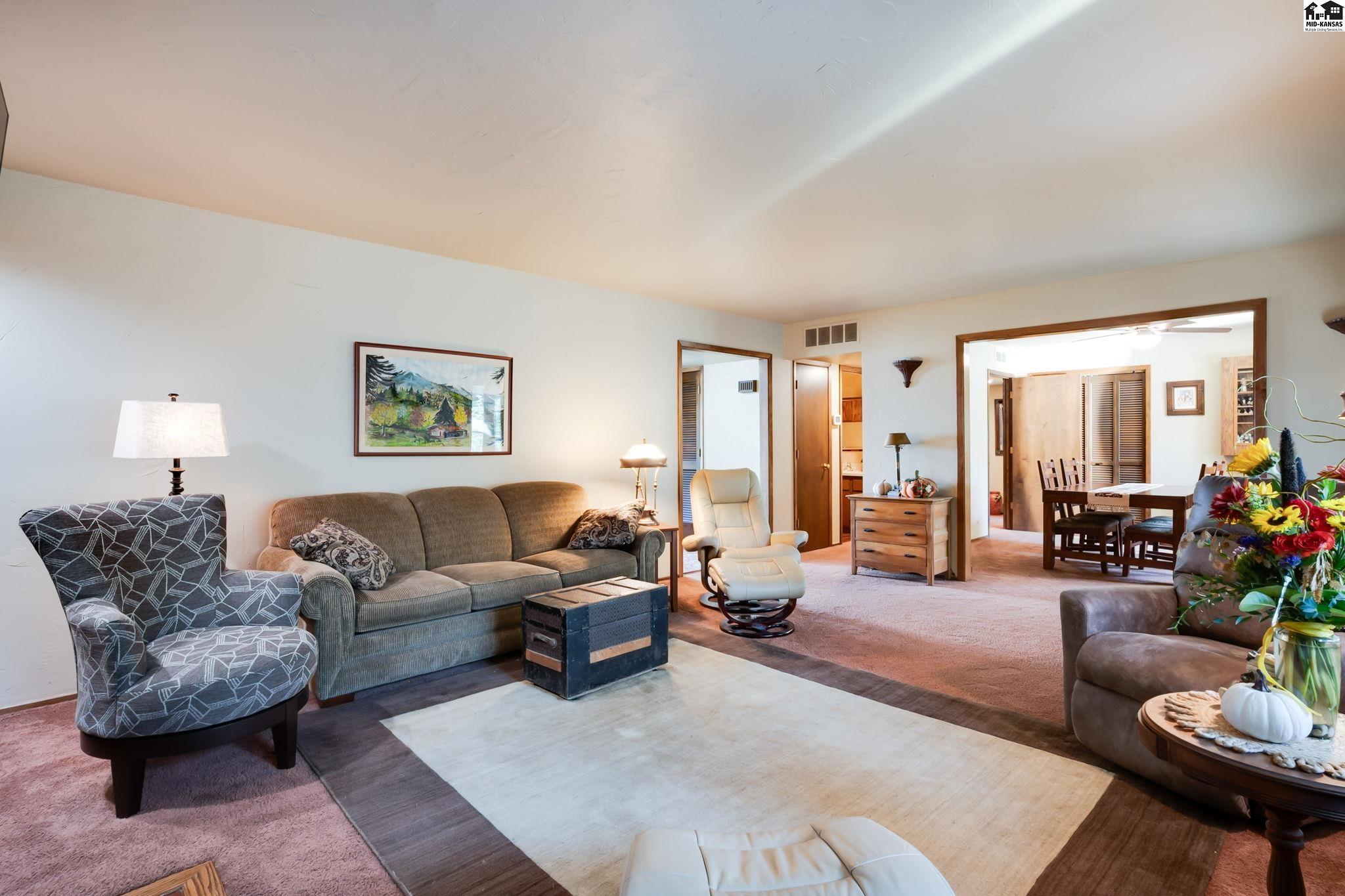 910 N Walnut Street Hutchinson KS 67501