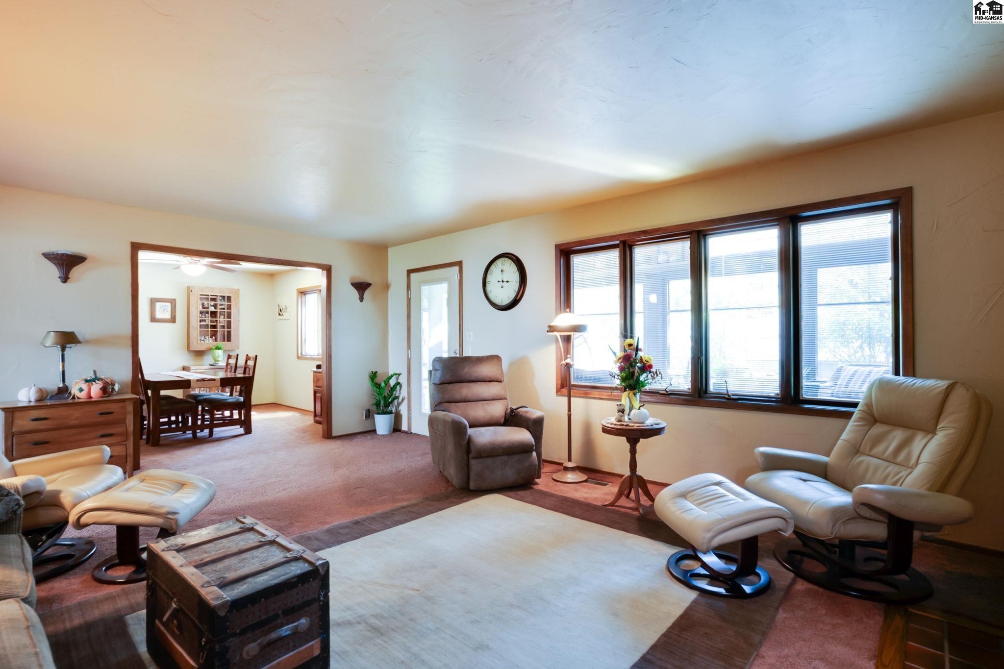 910 N Walnut Street Hutchinson KS 67501