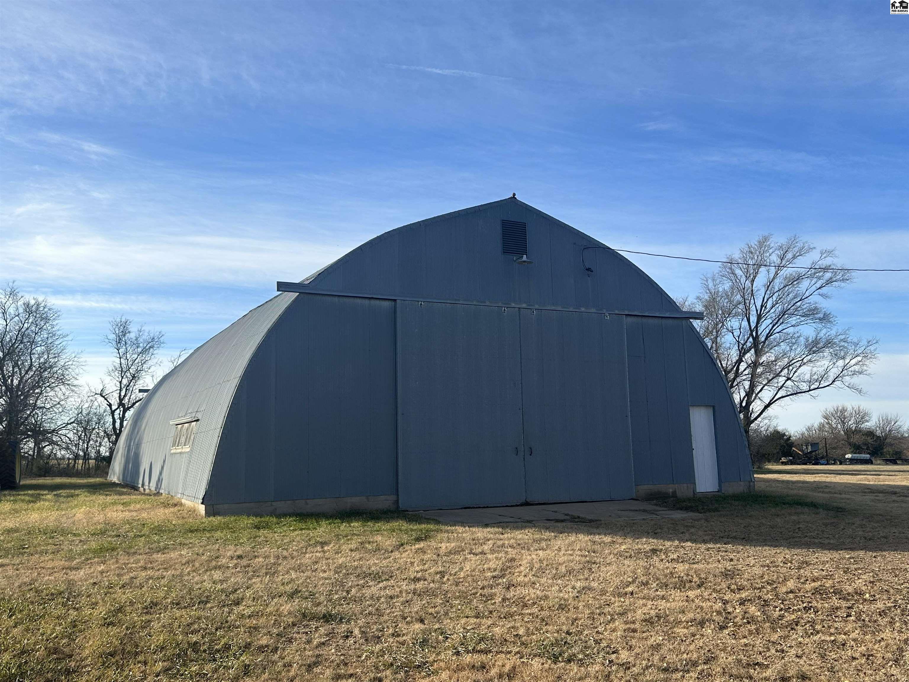 9413 E Castleton Road Haven KS 67543