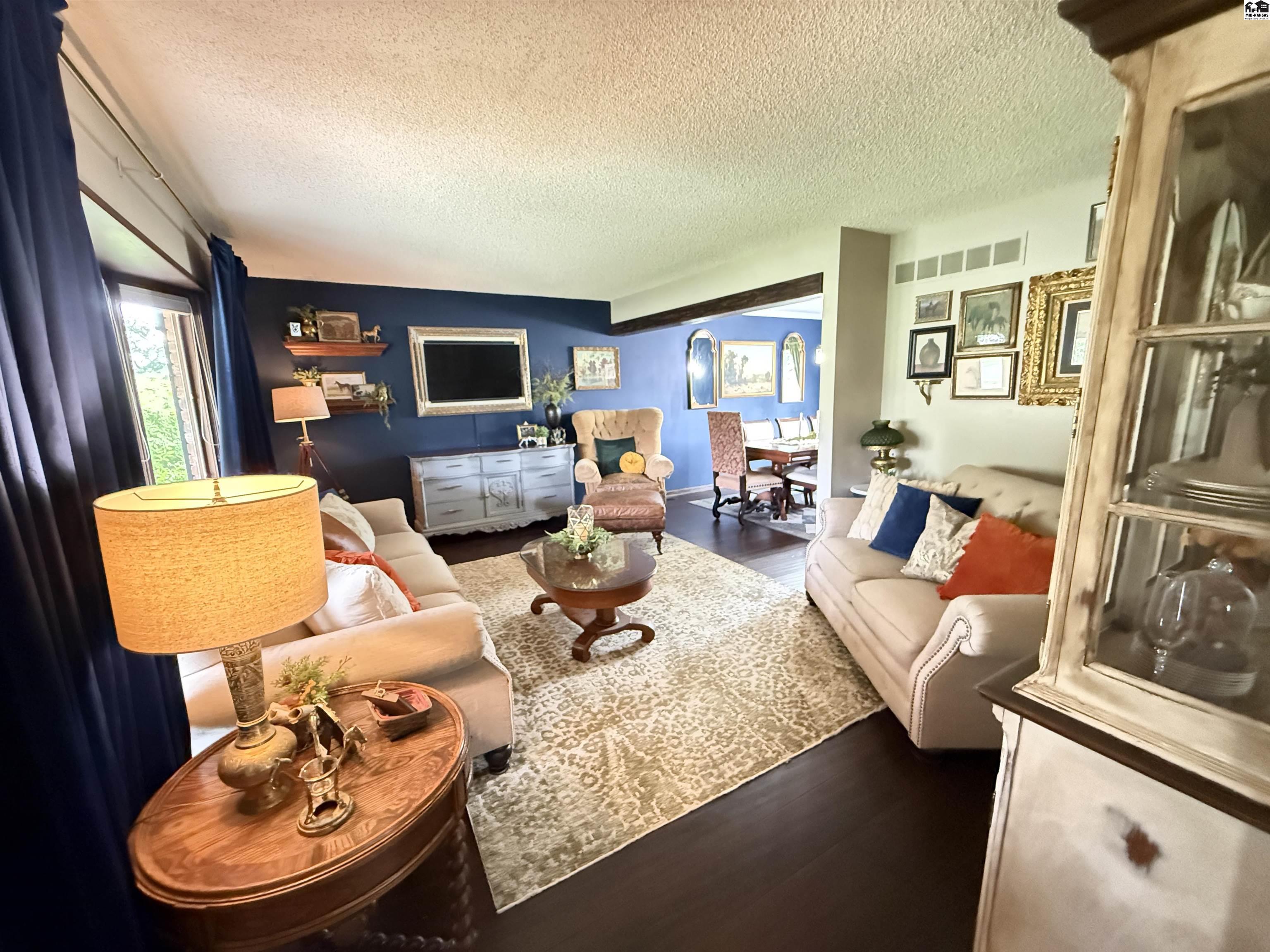 3407 Syler Drive Hutchinson KS 67502