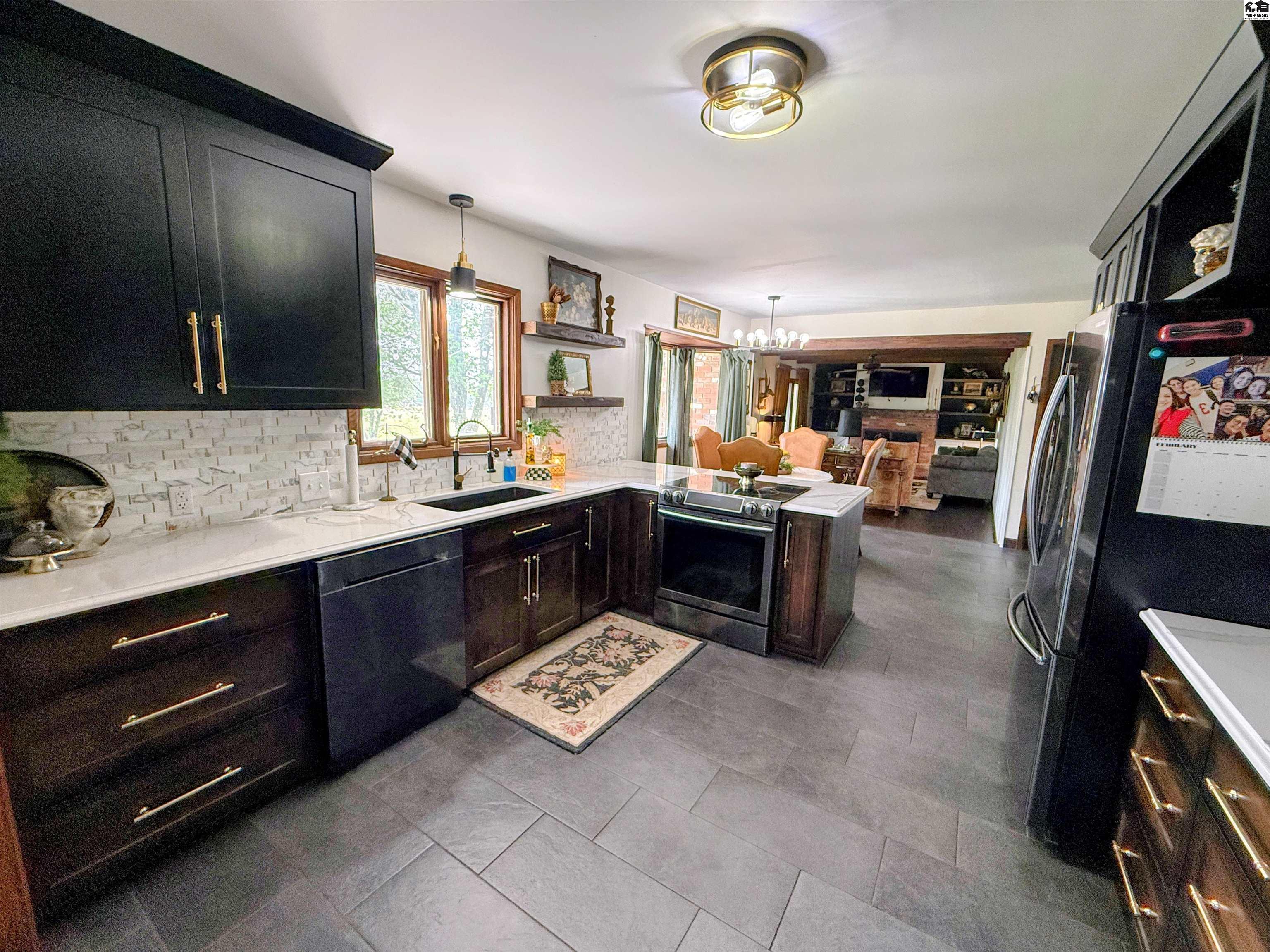 3407 Syler Drive Hutchinson KS 67502