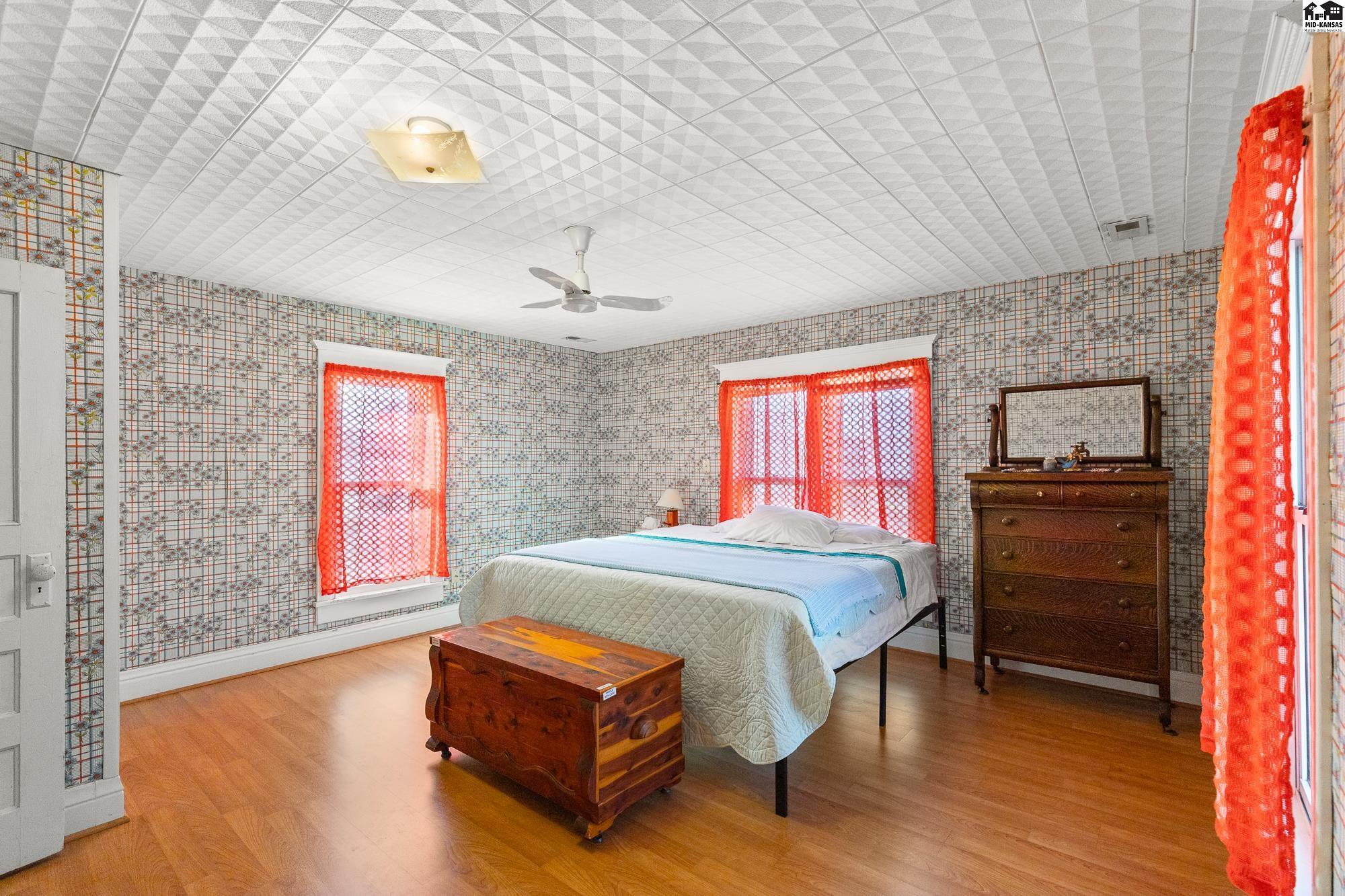 109 E 2nd Street Haven KS 67543