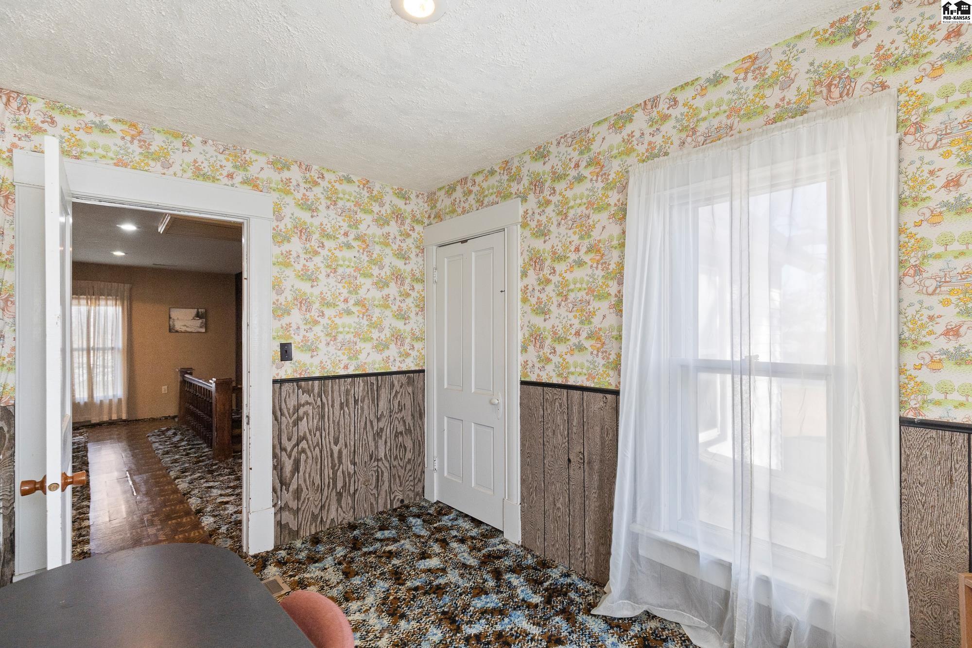 109 E 2nd Street Haven KS 67543