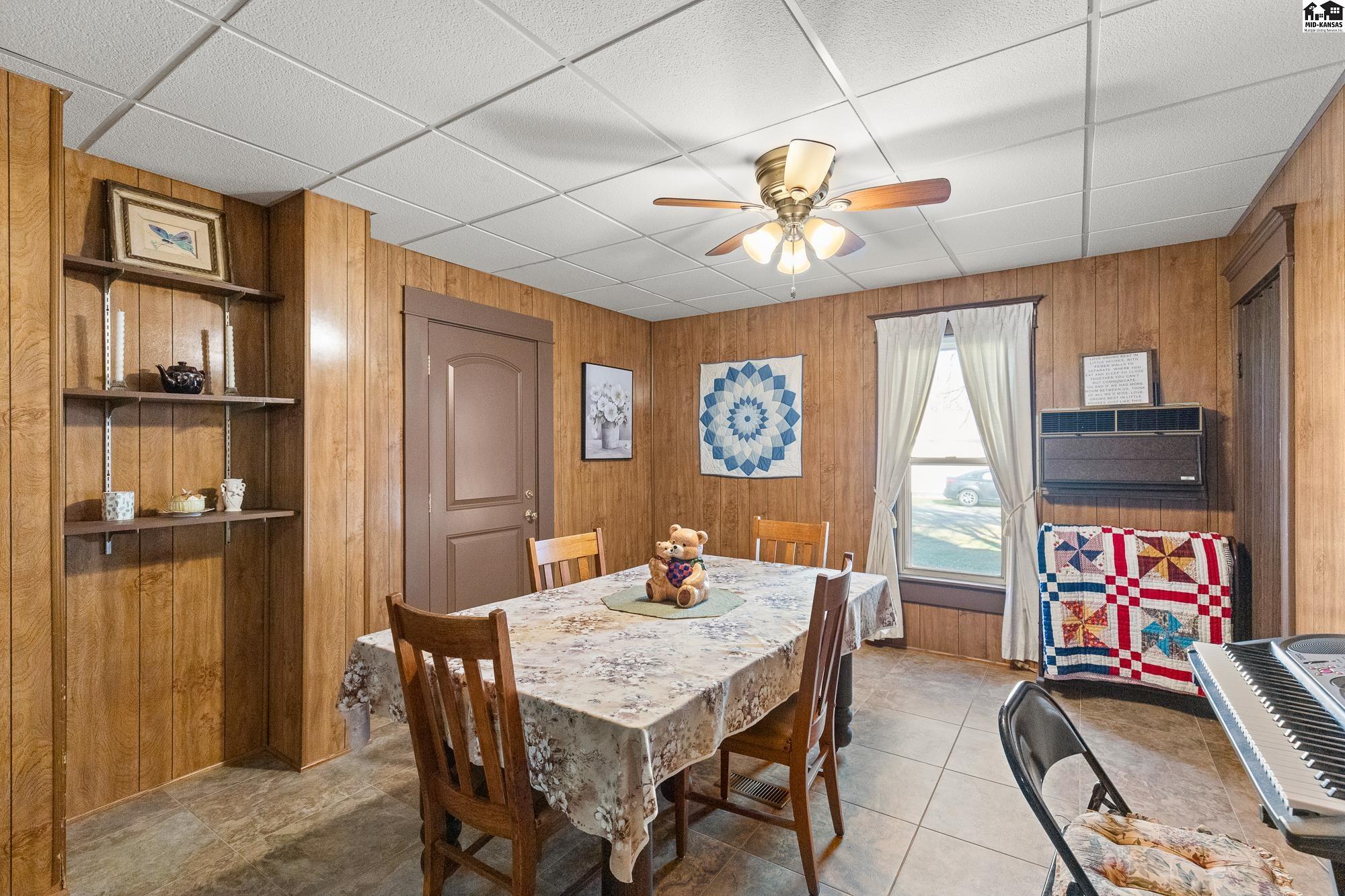 109 E 2nd Street Haven KS 67543