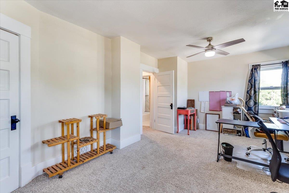 225 W 9th Avenue Hutchinson KS 67501