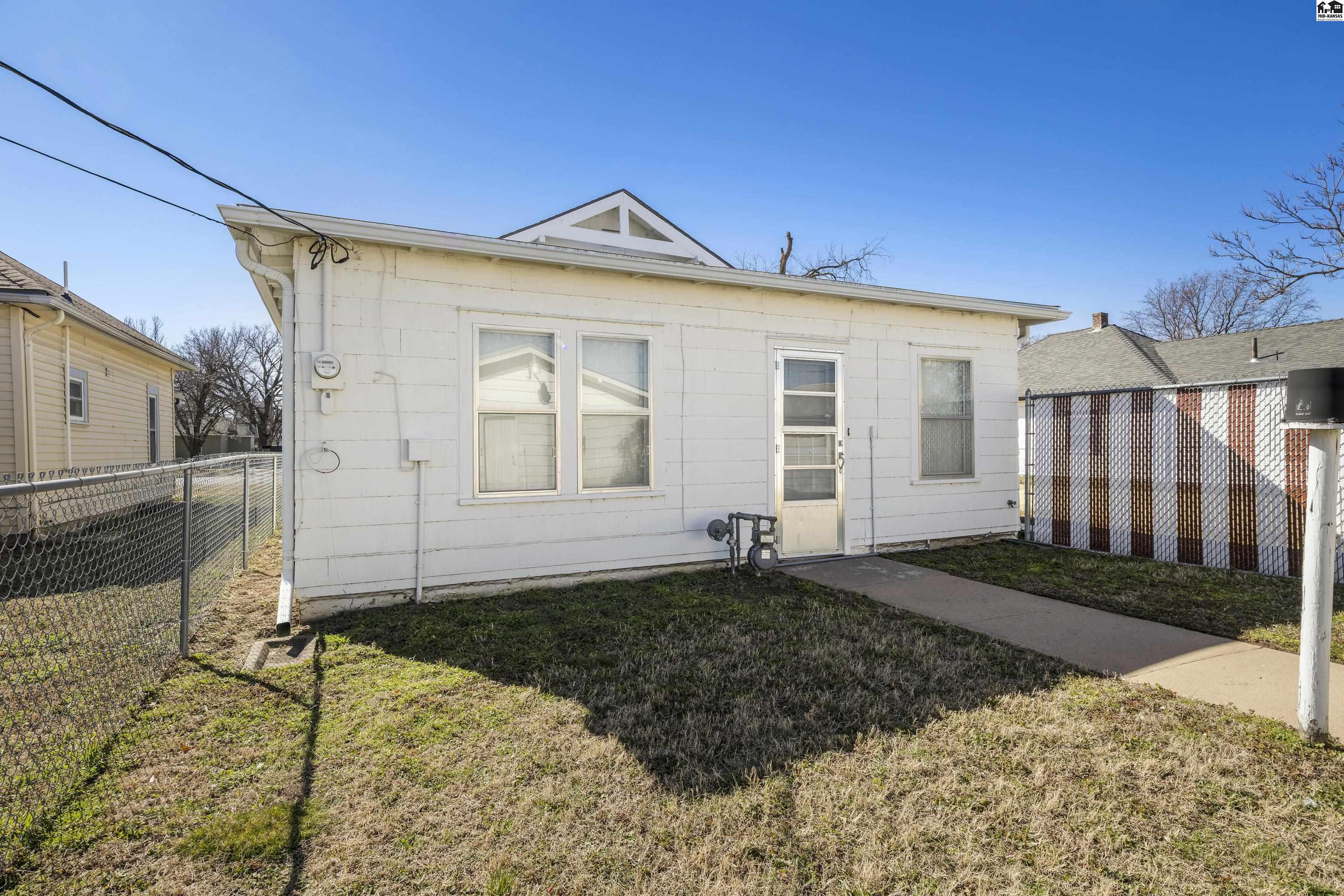 920 E. 3rd Avenue Hutchinson KS 67501