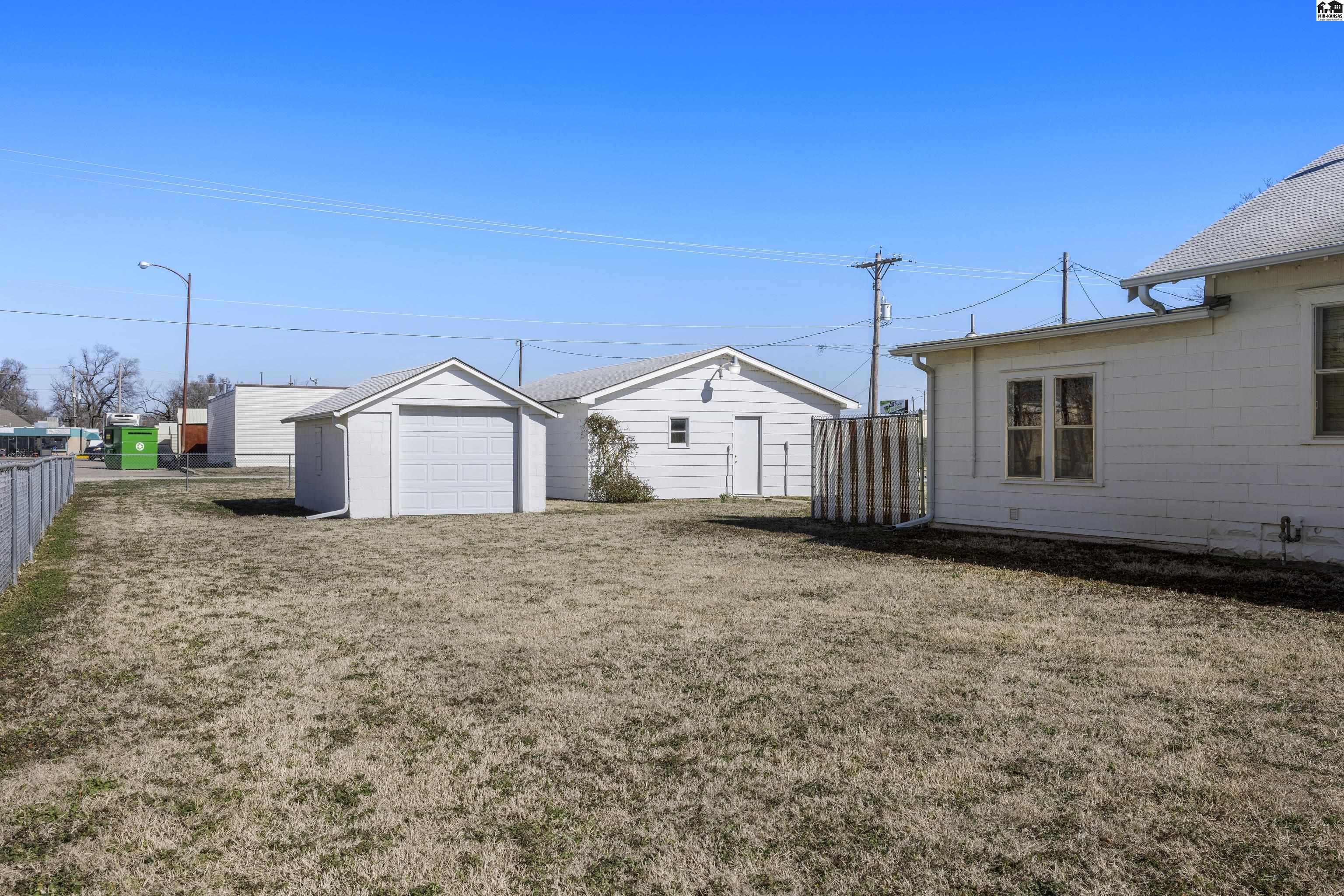 920 E. 3rd Avenue Hutchinson KS 67501