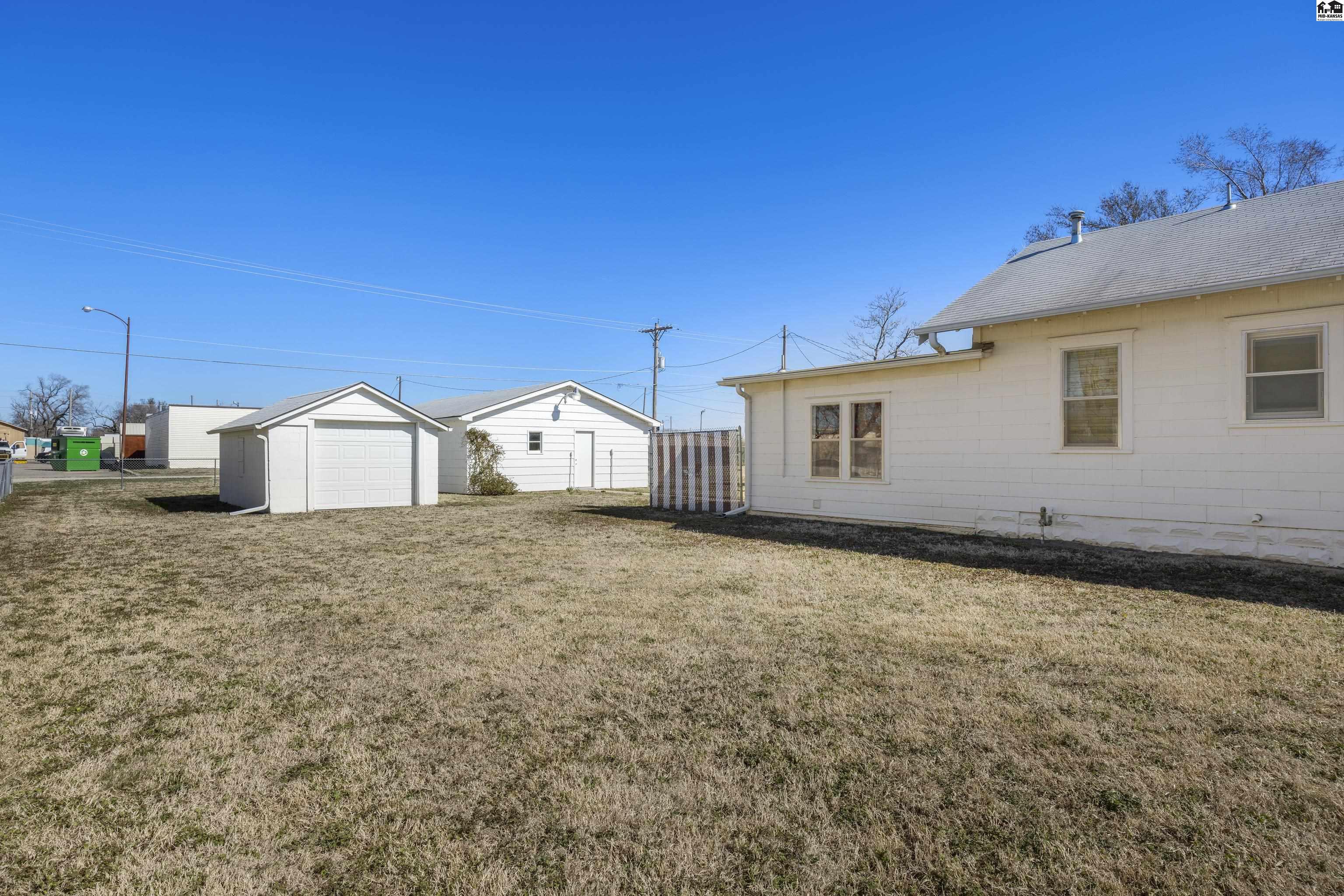 920 E. 3rd Avenue Hutchinson KS 67501