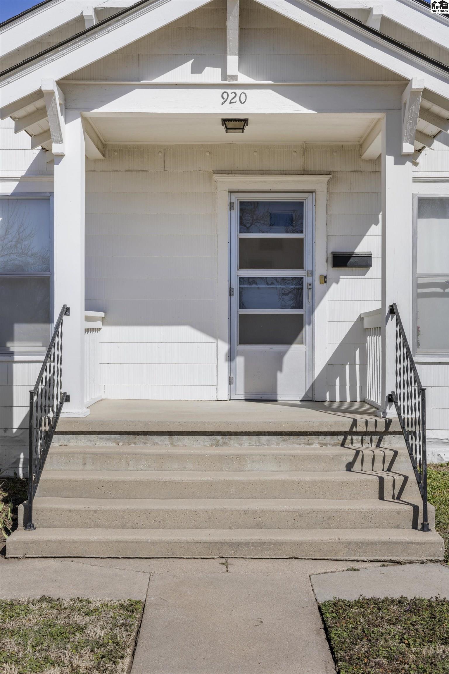 920 E. 3rd Avenue Hutchinson KS 67501