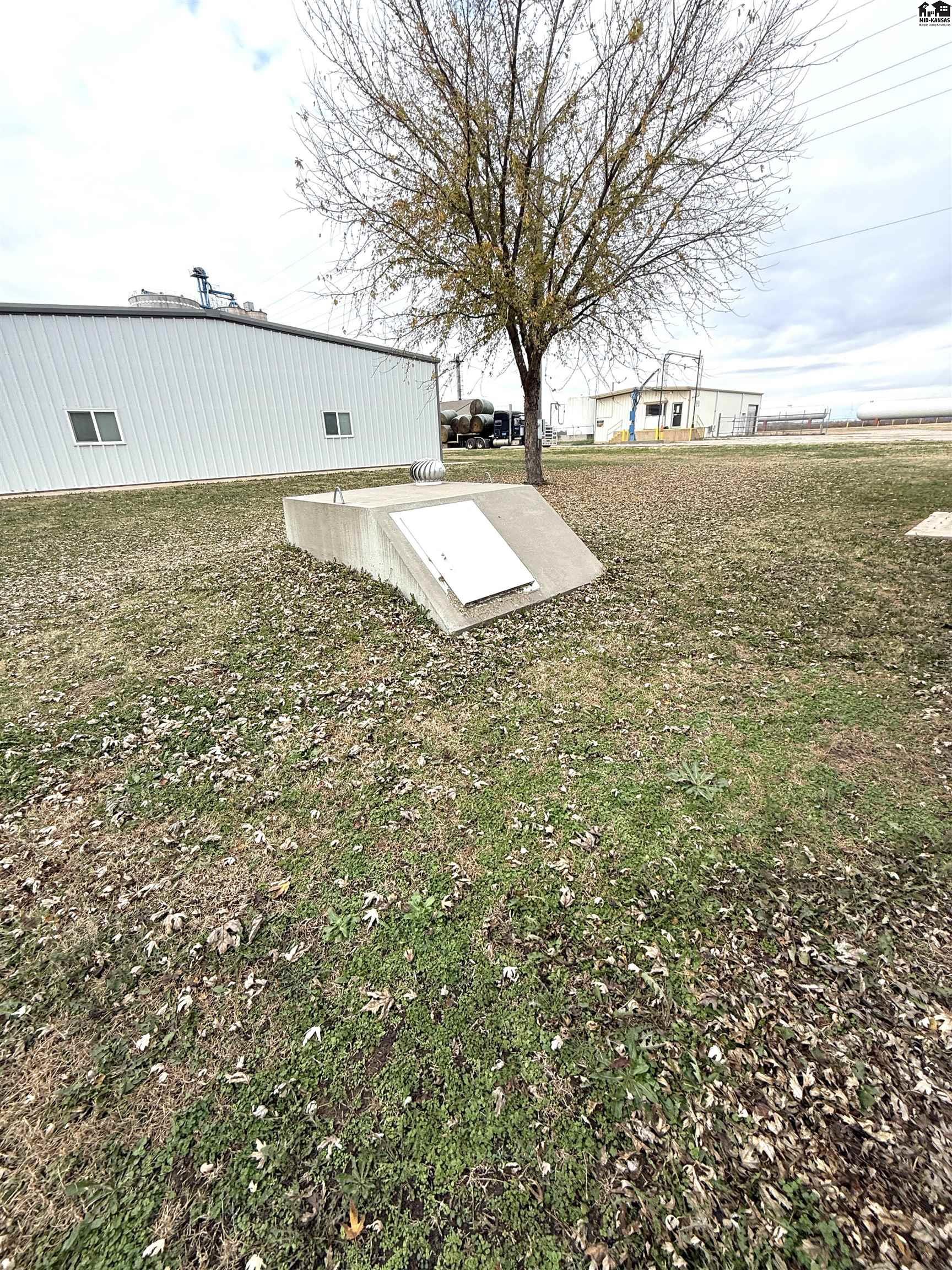 610 Ash Street Harper KS 67058