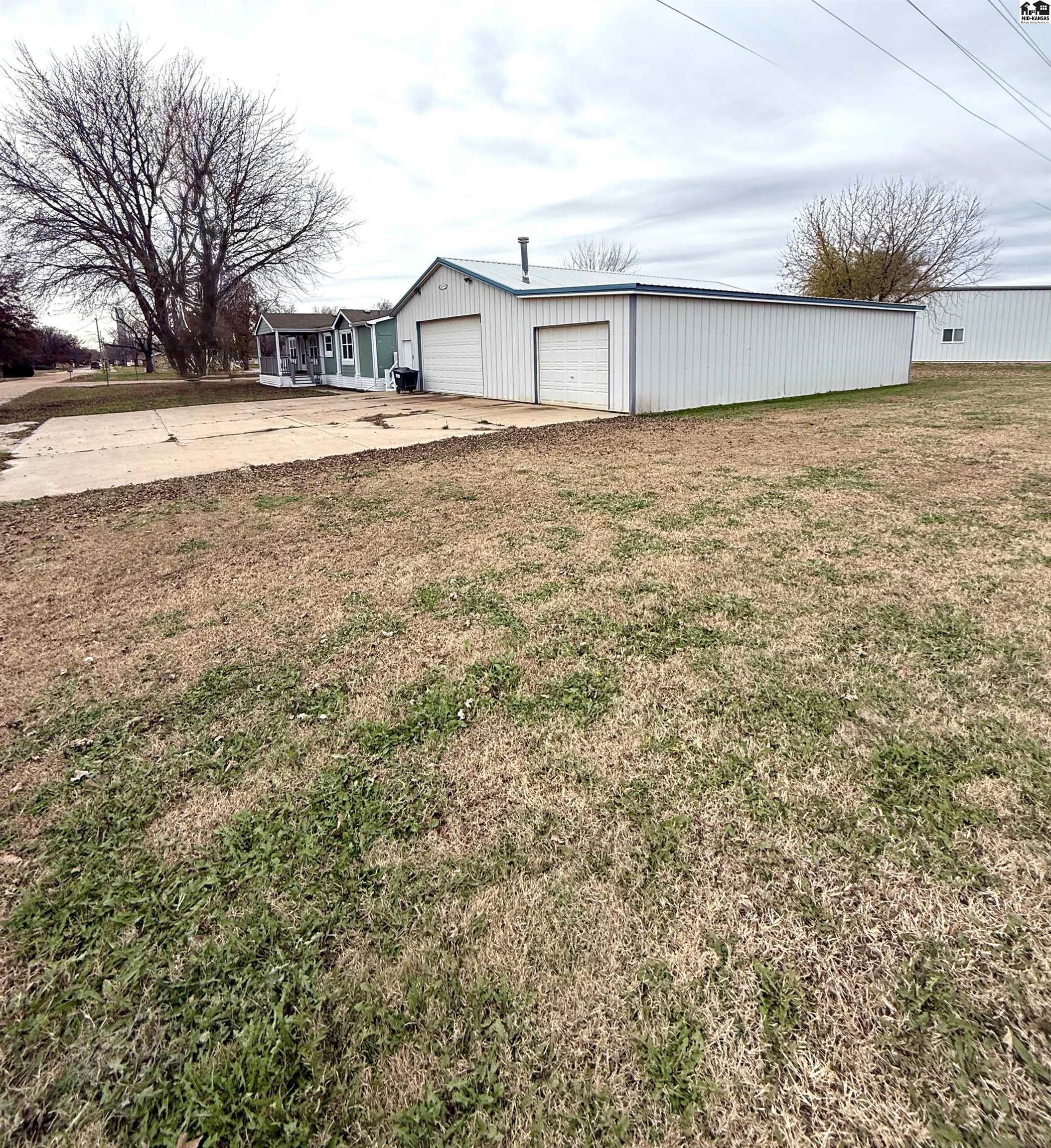 610 Ash Street Harper KS 67058
