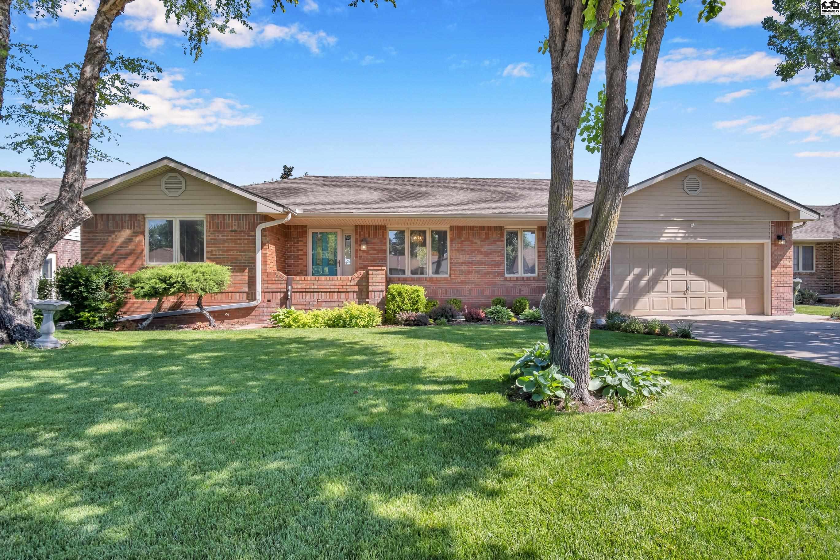 802 Idlewild Drive Hutchinson KS 67502