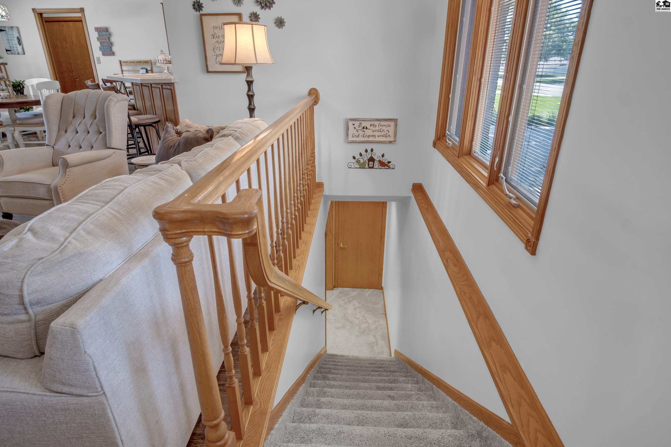 802 Idlewild Drive Hutchinson KS 67502