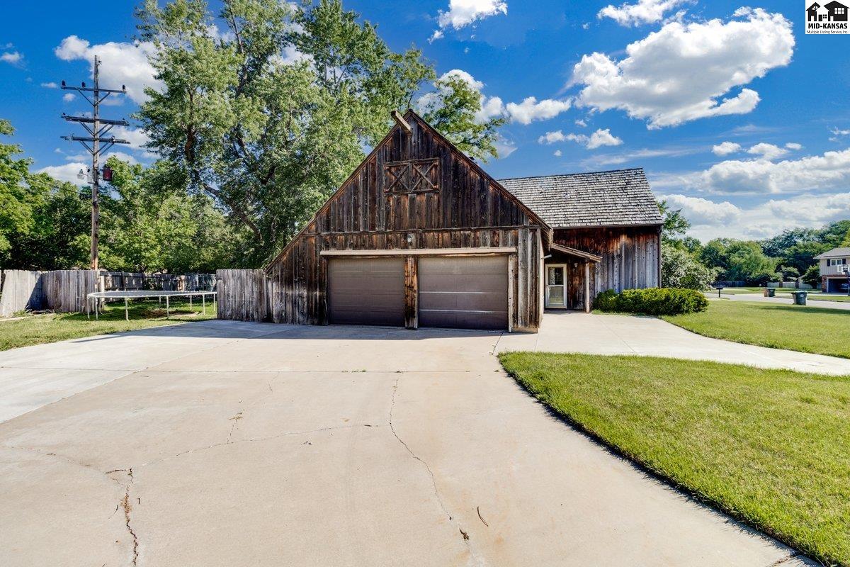 6 Windemere Hutchinson KS 67502-0000