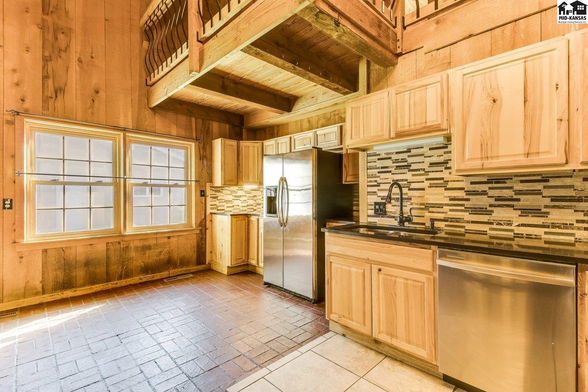 6 Windemere Hutchinson KS 67502-0000