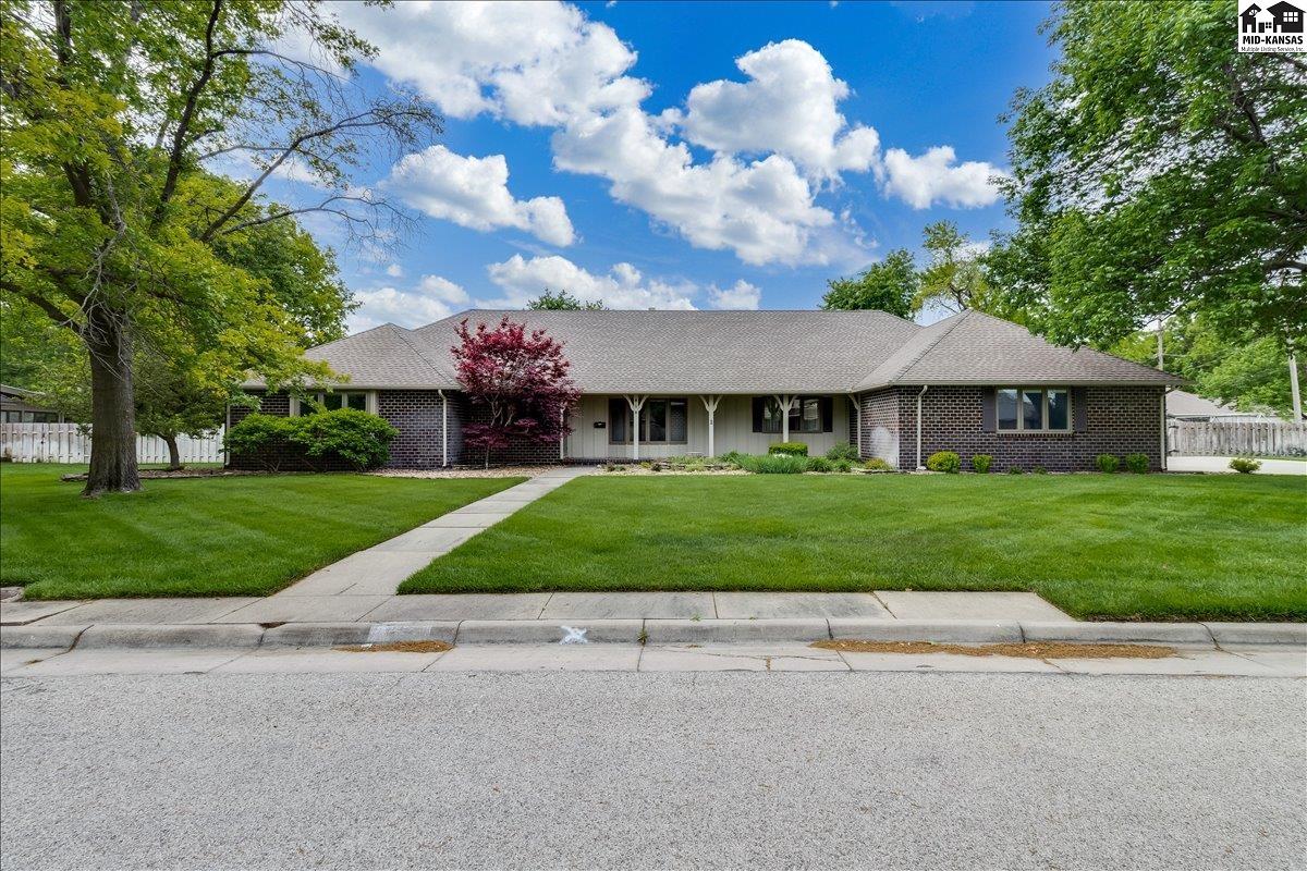 815 Bannock Burn Road Hutchinson KS 67502