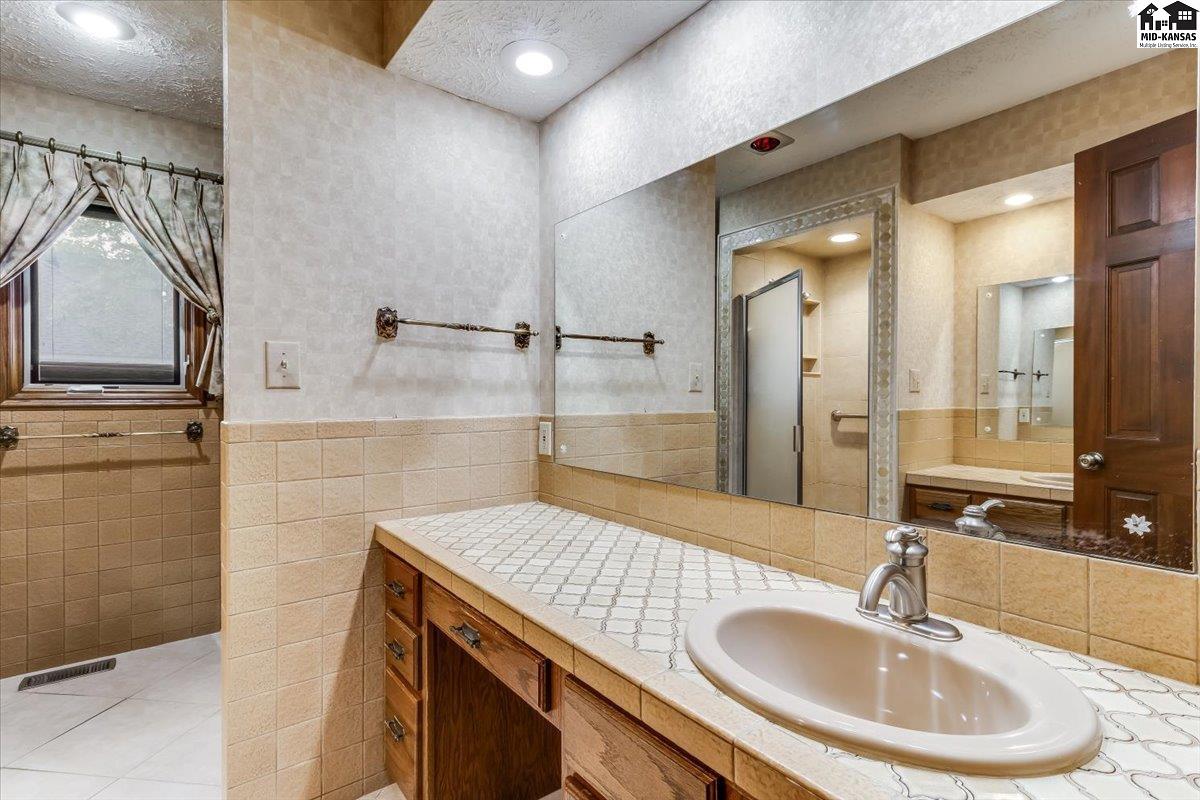 815 Bannock Burn Road Hutchinson KS 67502