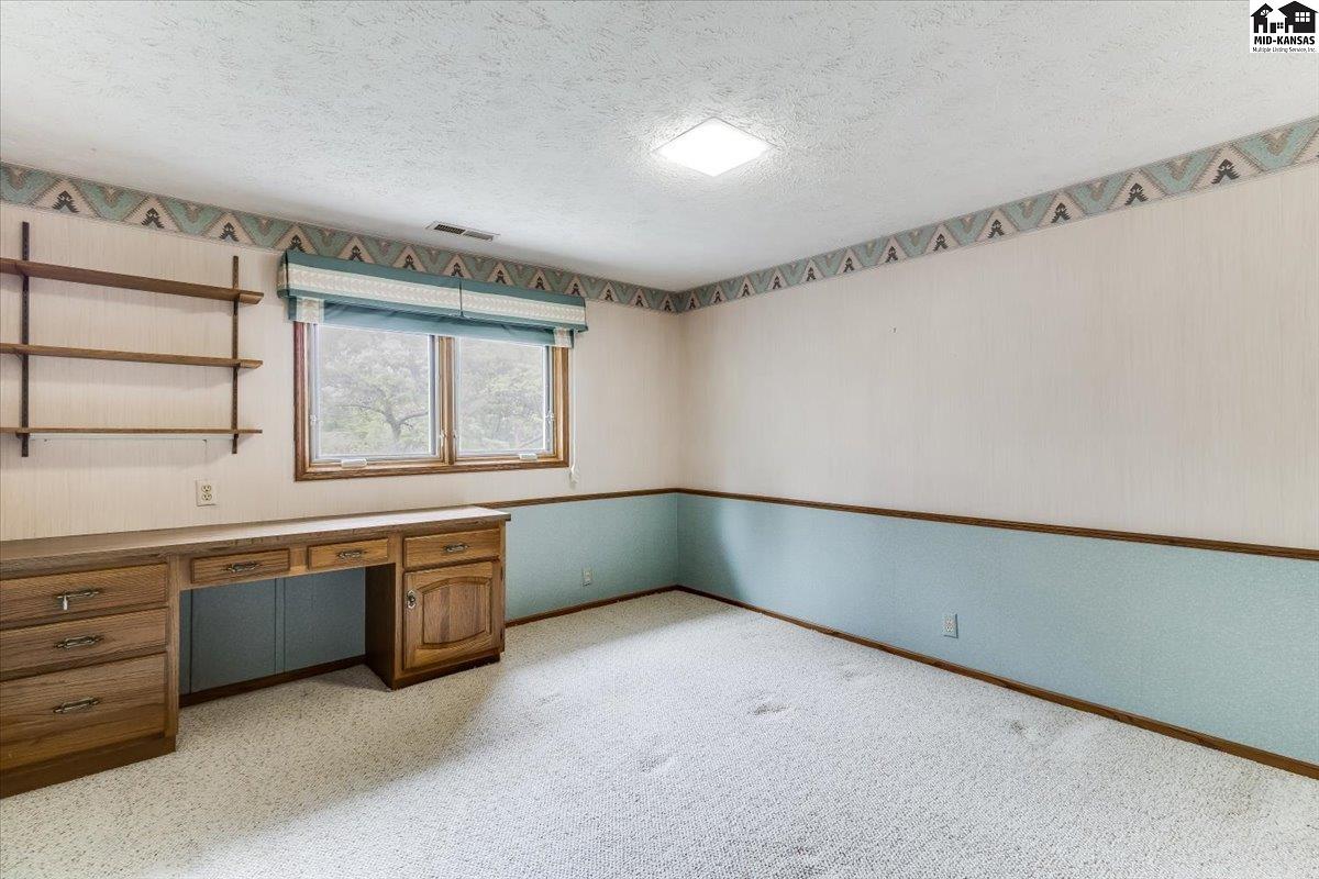 815 Bannock Burn Road Hutchinson KS 67502