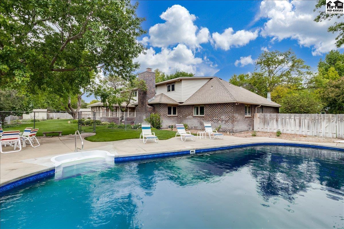 815 Bannock Burn Road Hutchinson KS 67502