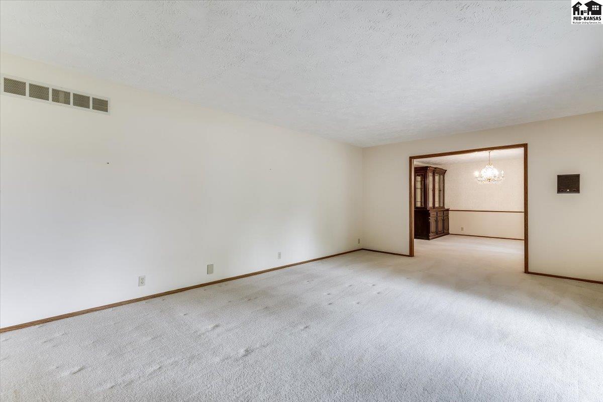 815 Bannock Burn Road Hutchinson KS 67502