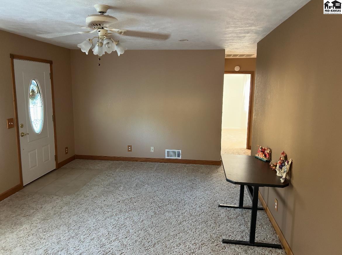 1601 Cochran Street Hutchinson KS 67501