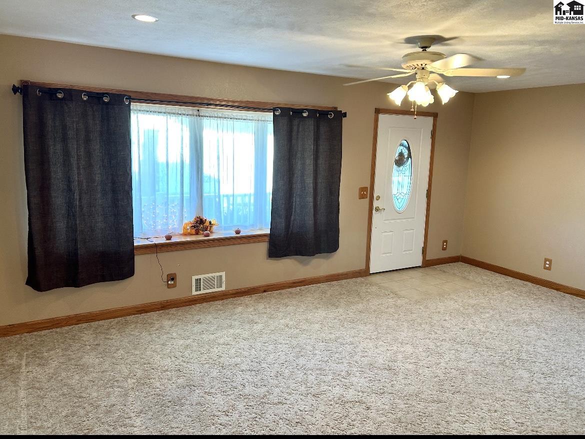 1601 Cochran Street Hutchinson KS 67501