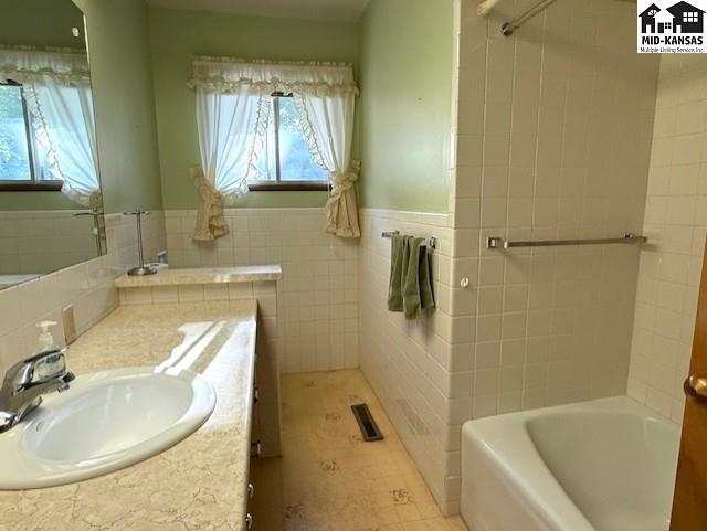 3102 Princeton Drive Hutchinson KS 67502