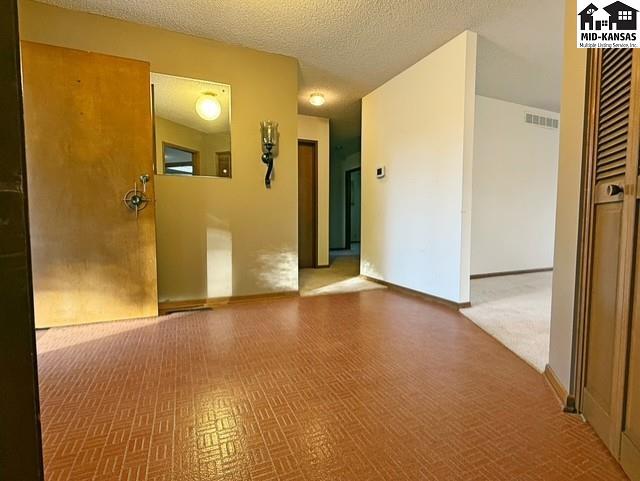 3102 Princeton Drive Hutchinson KS 67502