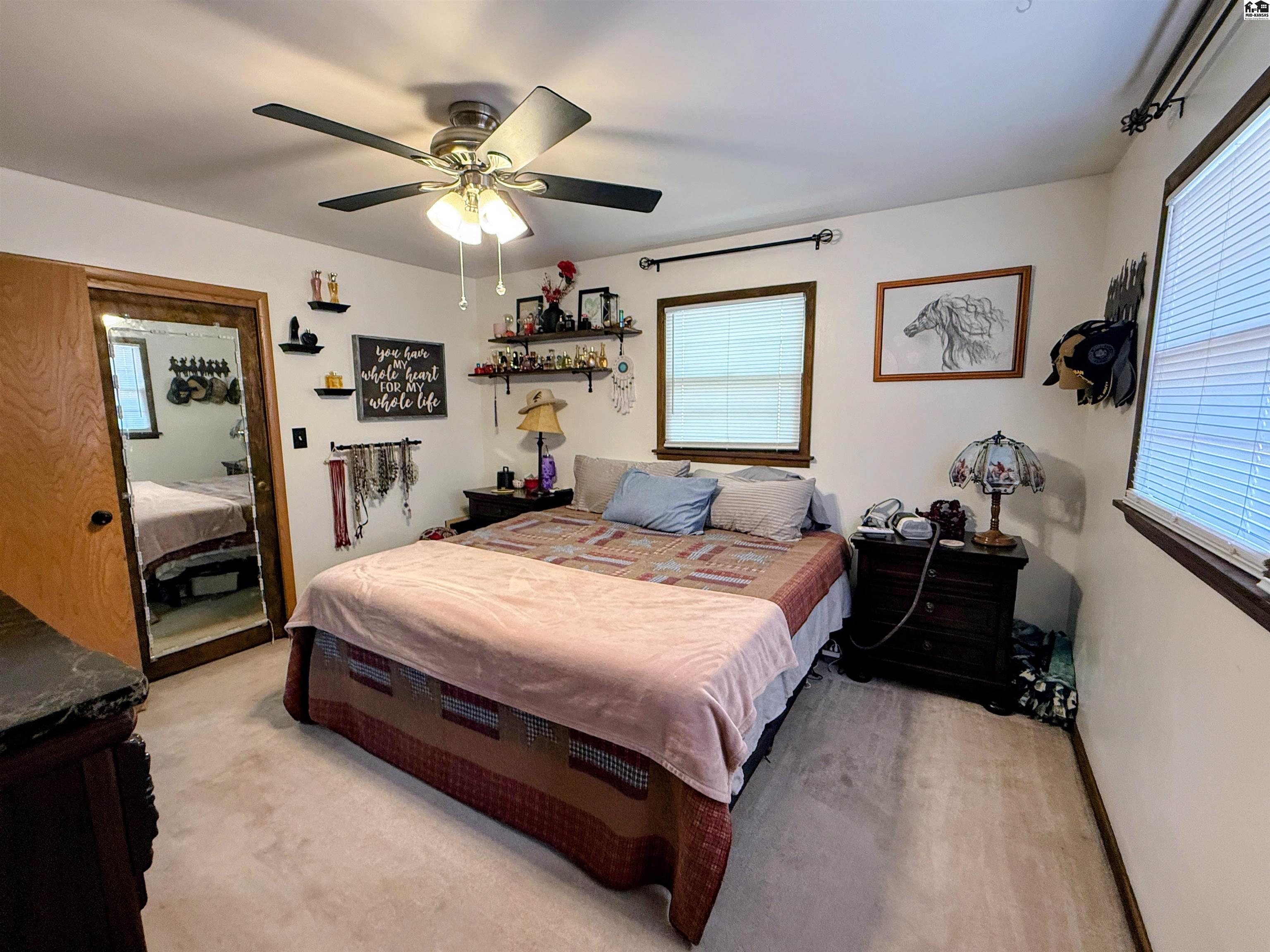 1107 E 20th Avenue Hutchinson KS 67502