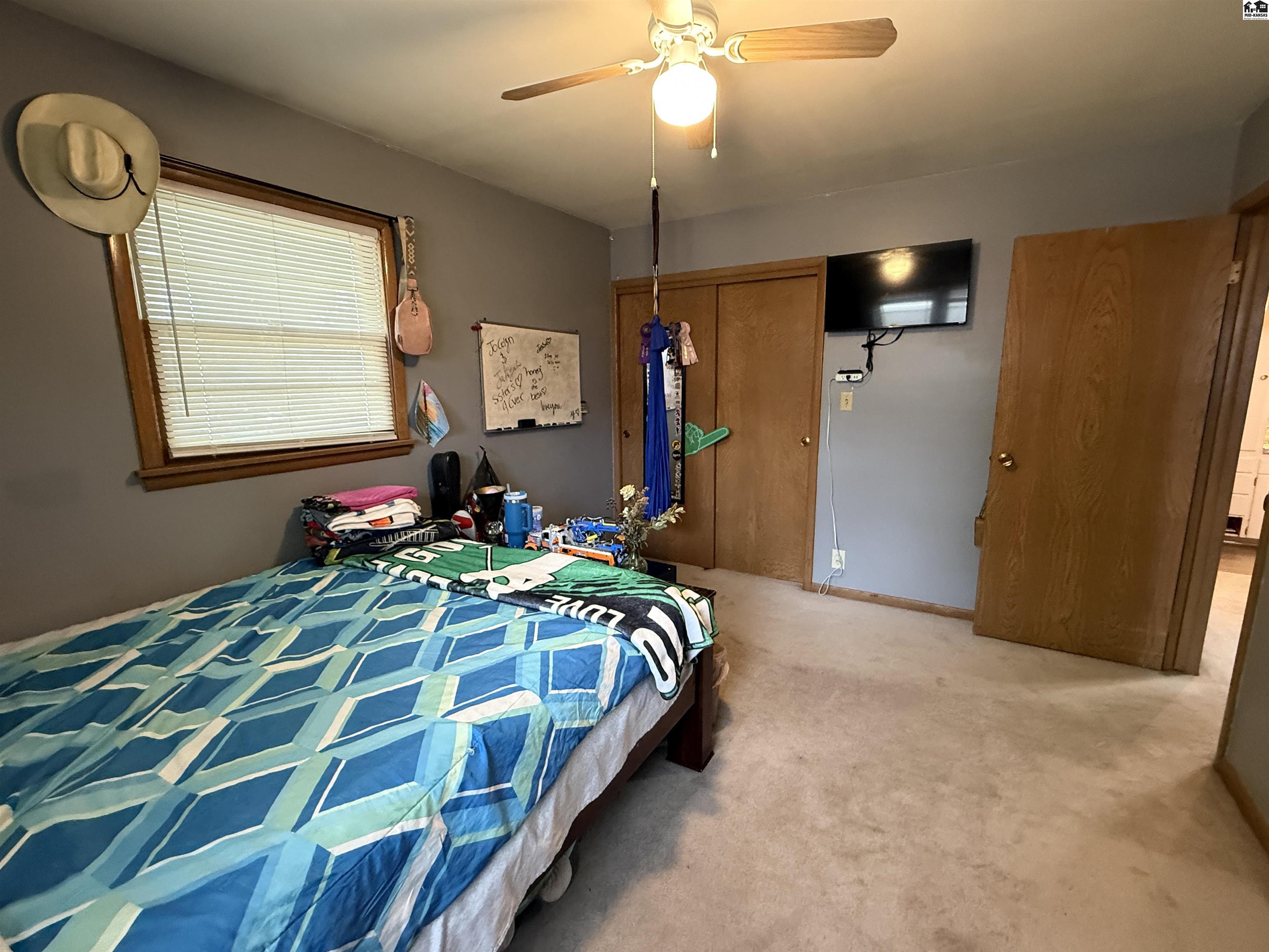 1107 E 20th Avenue Hutchinson KS 67502