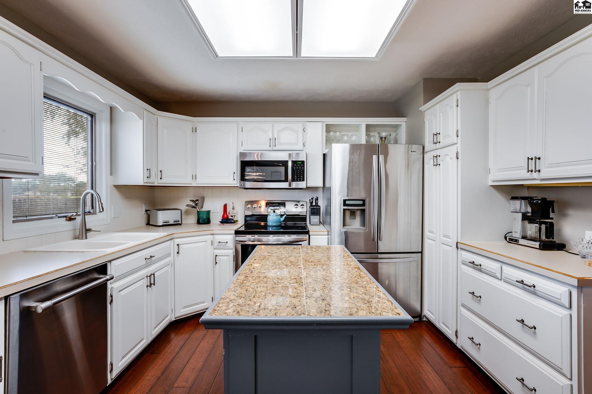 1005 Dundee Court Hutchinson KS 67502