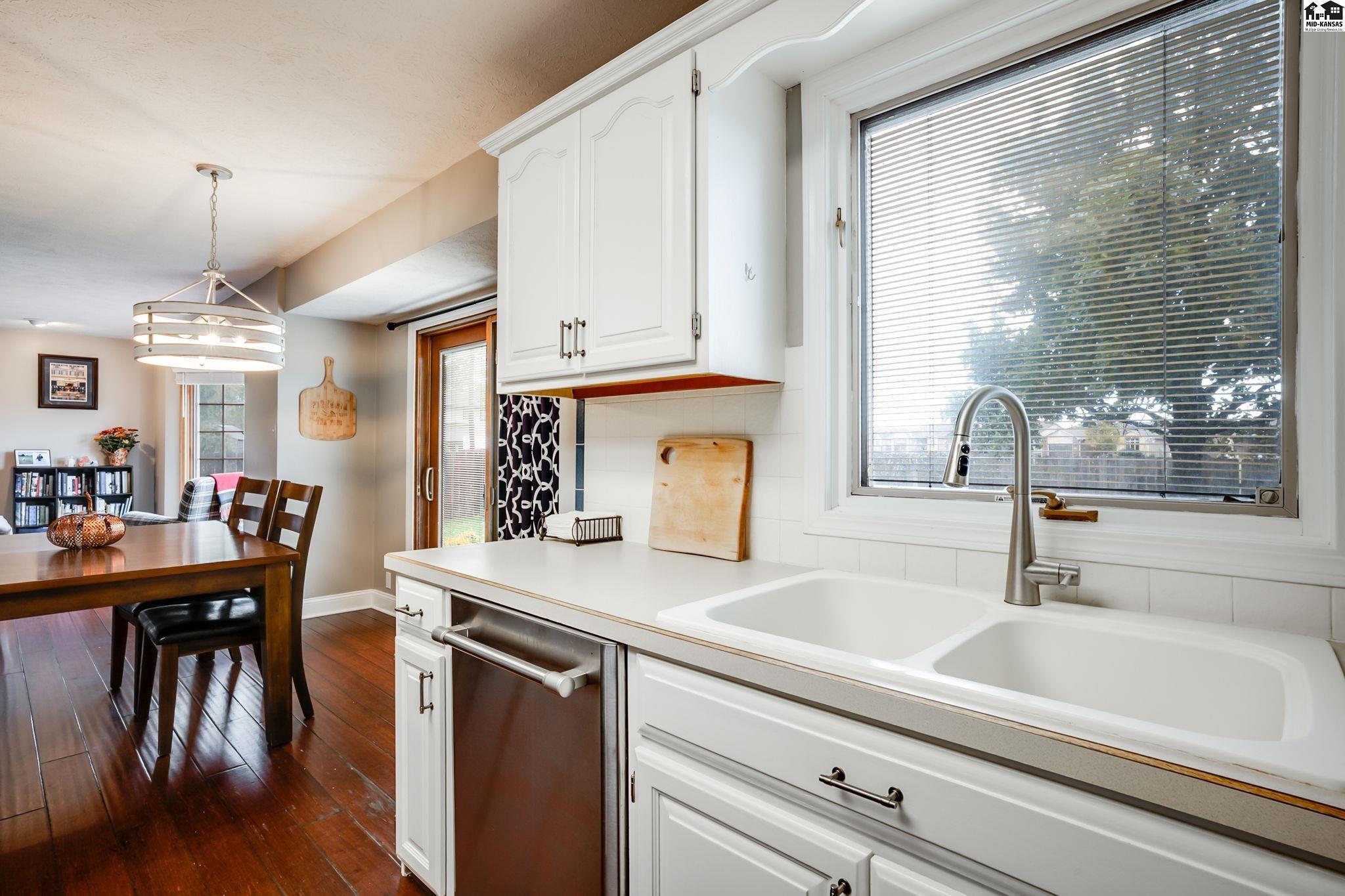 1005 Dundee Court Hutchinson KS 67502