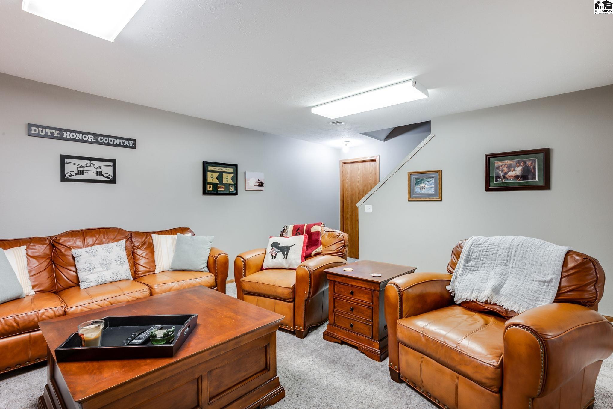 1005 Dundee Court Hutchinson KS 67502