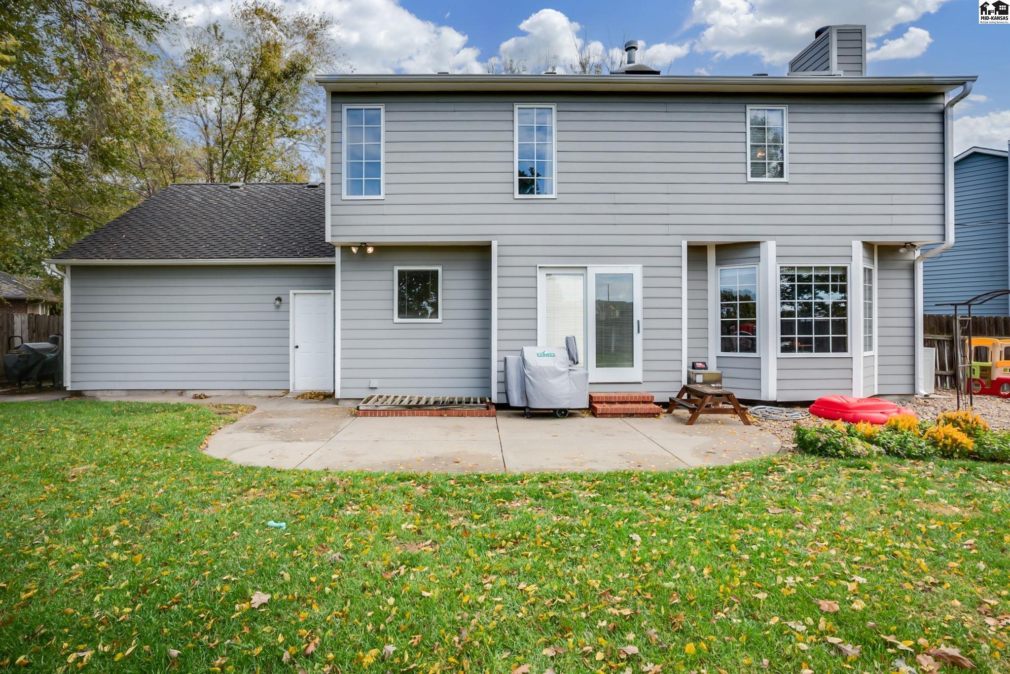 1005 Dundee Court Hutchinson KS 67502