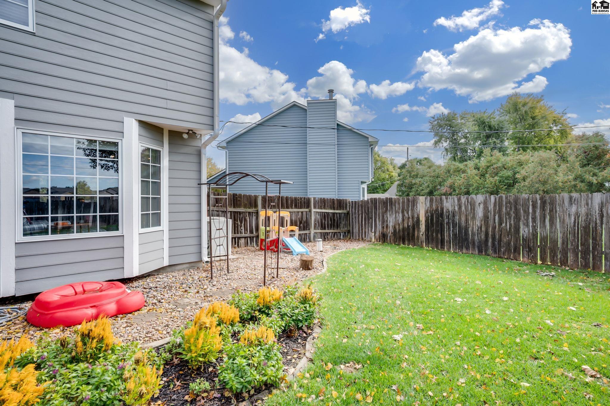 1005 Dundee Court Hutchinson KS 67502