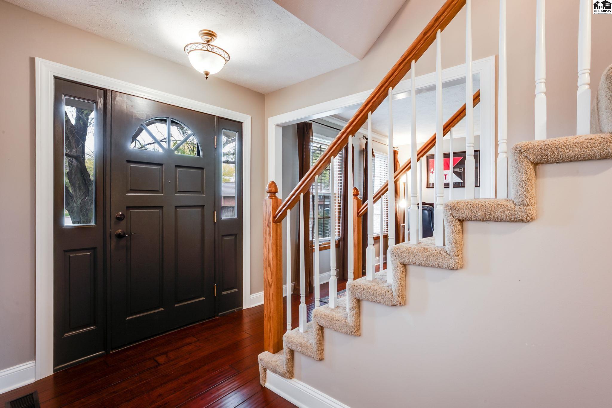 1005 Dundee Court Hutchinson KS 67502