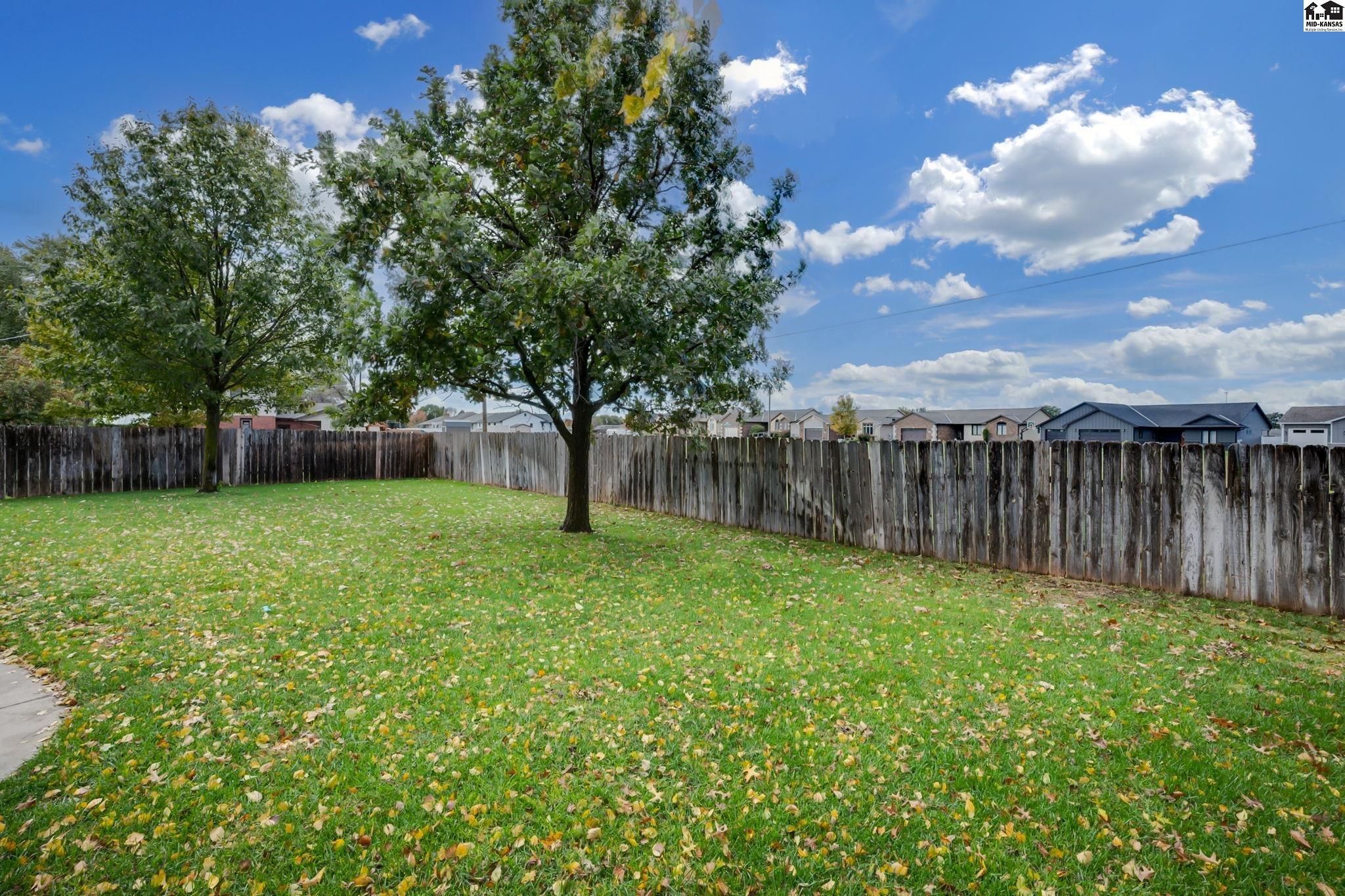 1005 Dundee Court Hutchinson KS 67502